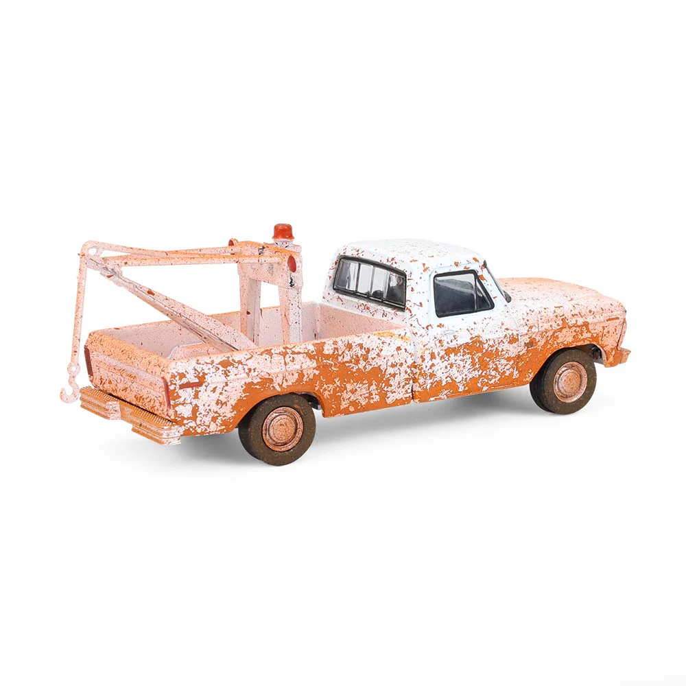 1/64 1973 Ford F-100 with Drop-In Tow Hook, Weathered White, Blue Collar Collection Series 14 - Image 5