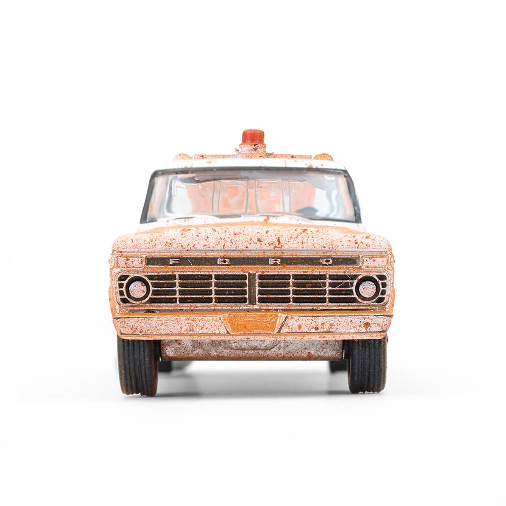 1/64 1973 Ford F-100 with Drop-In Tow Hook, Weathered White, Blue Collar Collection Series 14 - Image 6