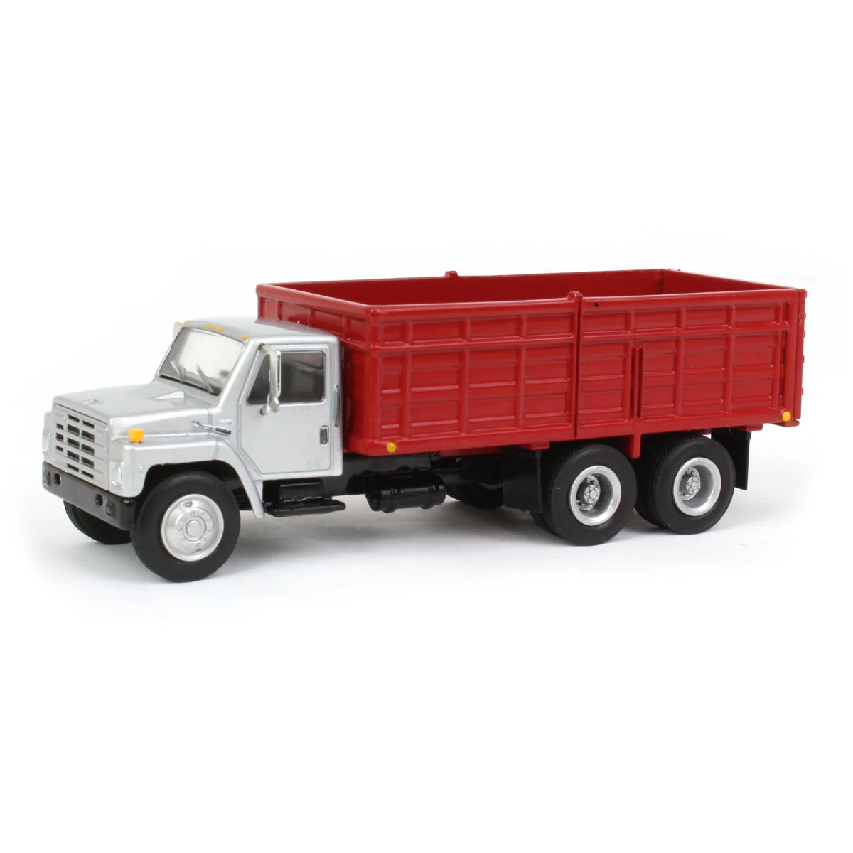 1/64 1980s International Grain Truck with Tandem Axle & Silver Cab by SpecCast