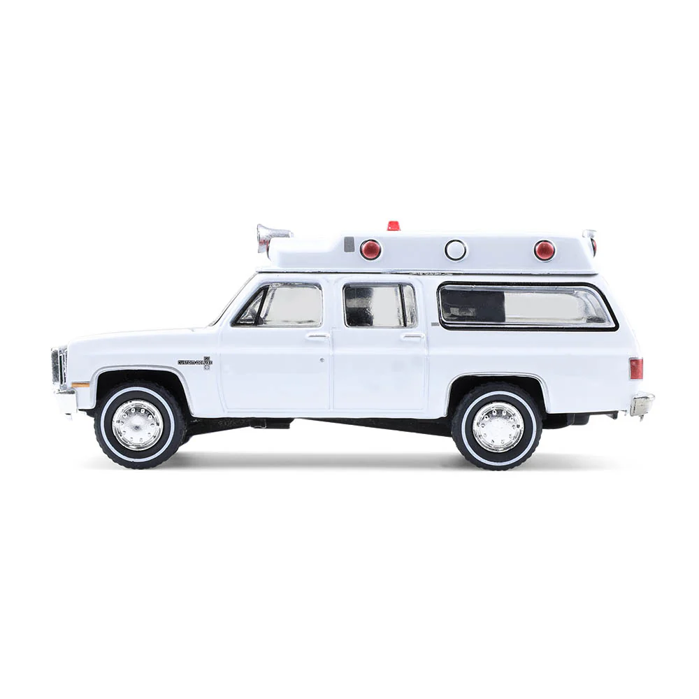 1/64 1983 Chevrolet Suburban K20 Custom Deluxe Ambulance, Plain White, Hobby Exclusive - Image 4