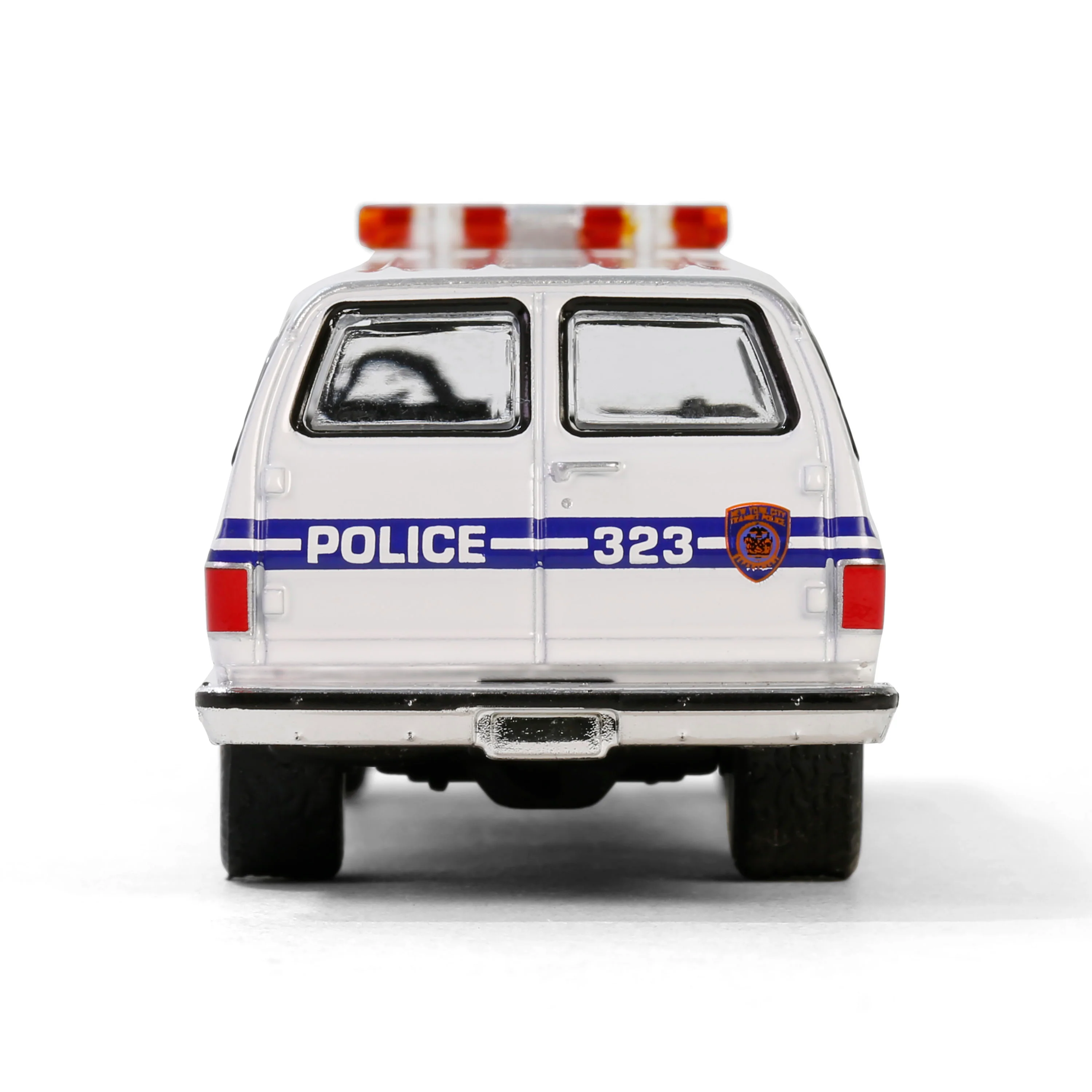 1/64 1985 GMC Suburban 2500, NYC Transit Police Department with Officer, Hobby Shop Series 16 - Image 9