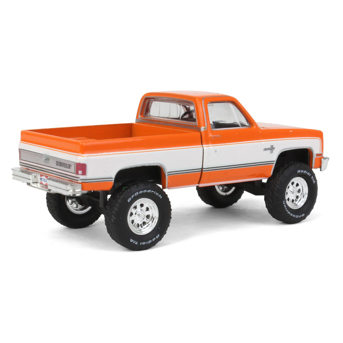 1/64 1986 Chevrolet Silverado 4X4 Short Bed Pickup Truck by GreenLight Collectibles, Midwest Diecast Exclusive - Image 3