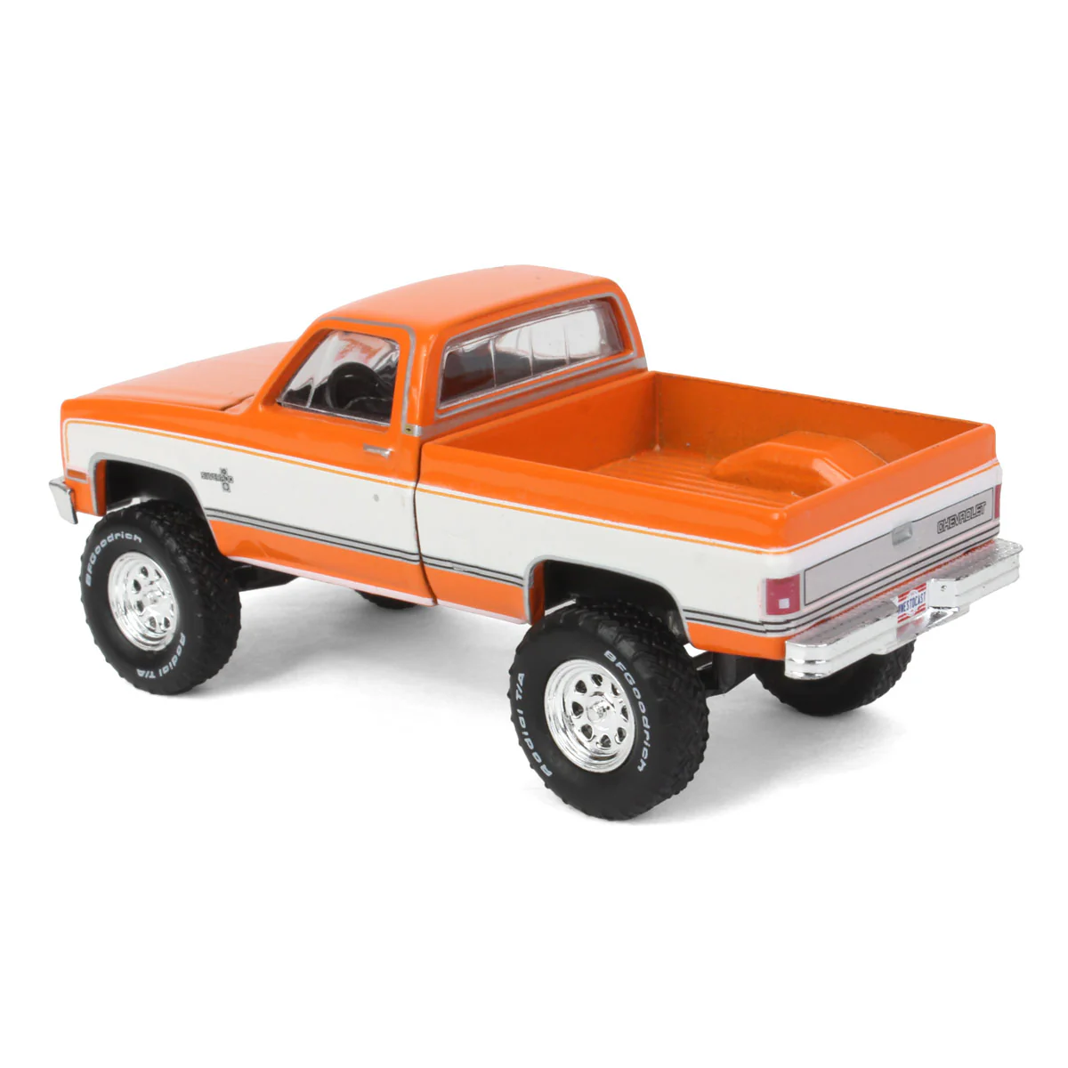 1/64 1986 Chevrolet Silverado 4X4 Short Bed Pickup Truck by GreenLight Collectibles, Midwest Diecast Exclusive - Image 4