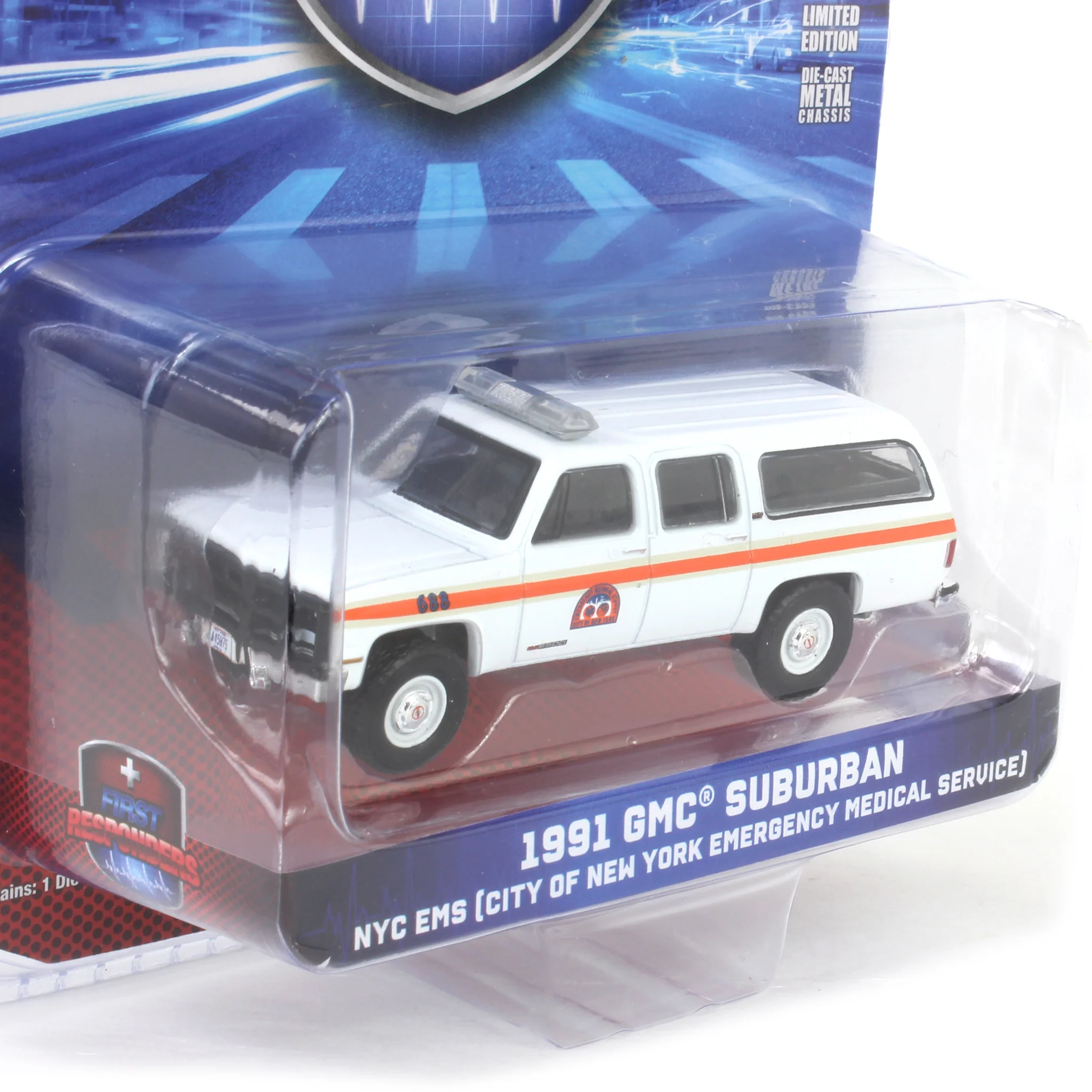 1/64 1991 GMC Suburban First Responders, NYC EMS, GreenLight Hobby Exclusive - Image 3