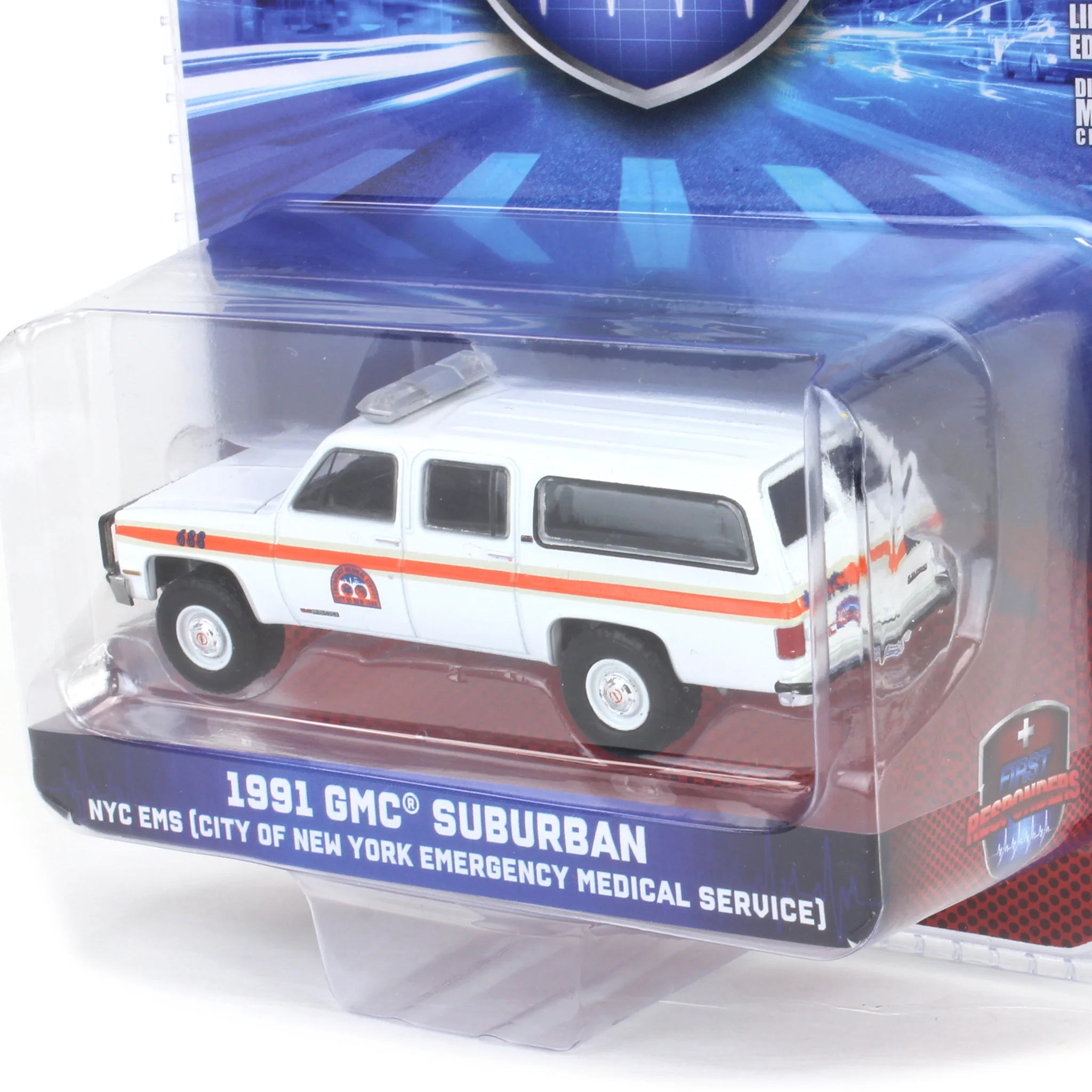 1/64 1991 GMC Suburban First Responders, NYC EMS, GreenLight Hobby Exclusive - Image 4