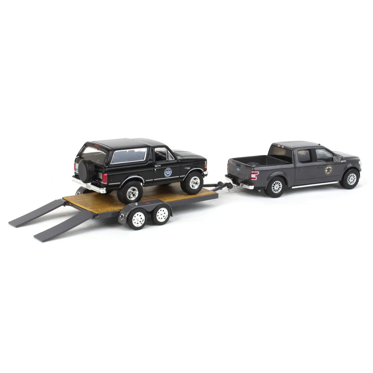 1/64 2018 Ford F-150 Pickup Truck with 1992 Ford Bronco & Flatbed Trailer, Montana Livestock Assoc., Hitch & Tow Series 11 - Image 2