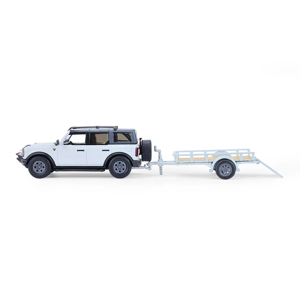 1/64 2021 Ford Bronco 4-Door Badlands, Cactus Grey with Utility Trailer & Motorcycle, Hitch & Tow Series 33 - Image 3