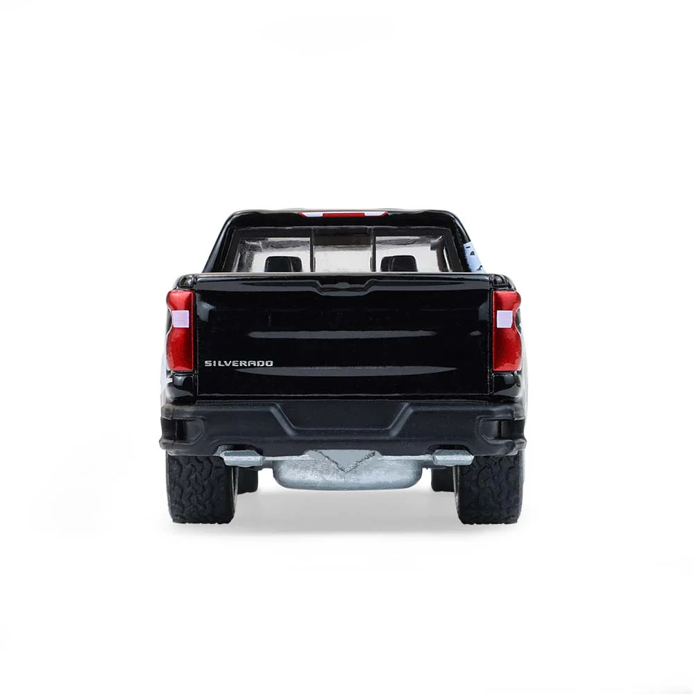 1/64 2023 Chevrolet Silverado, Stars & Stripes, Blue Collar Collection Series 14 - Image 7