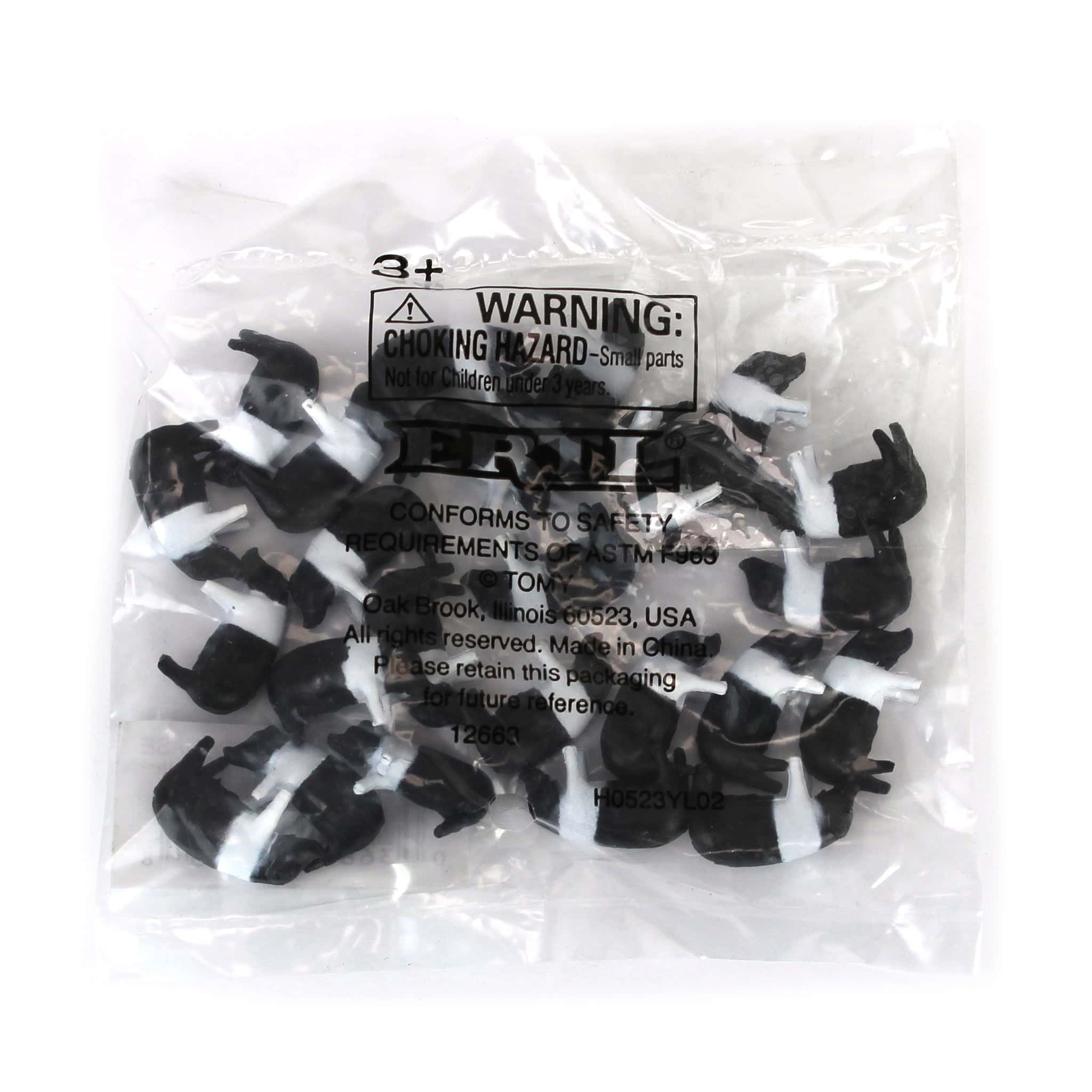 1/64 Black & White Pigs by ERTL, 25 Pack - Image 3