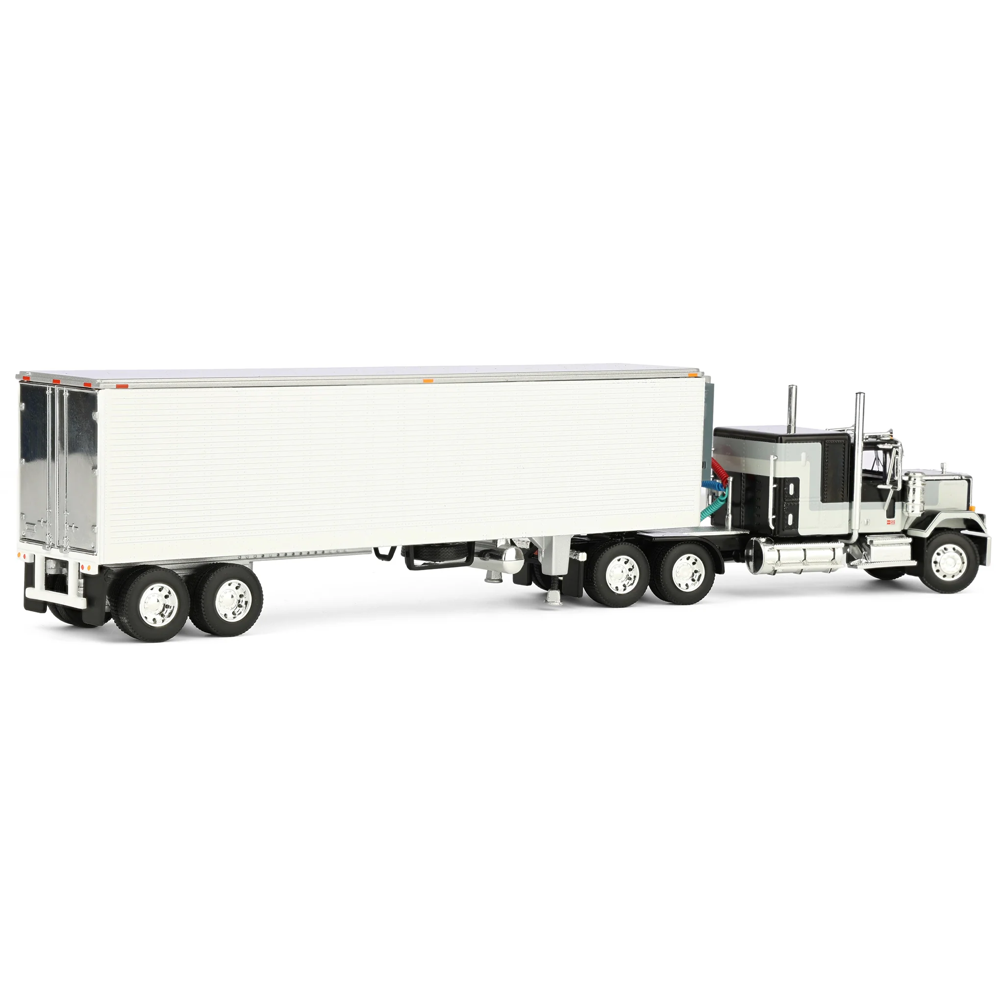 1/64 Black GMC General with 60in Flattop Sleeper & 40ft Vintage Reefer Trailer, DCP by First Gear - Image 3