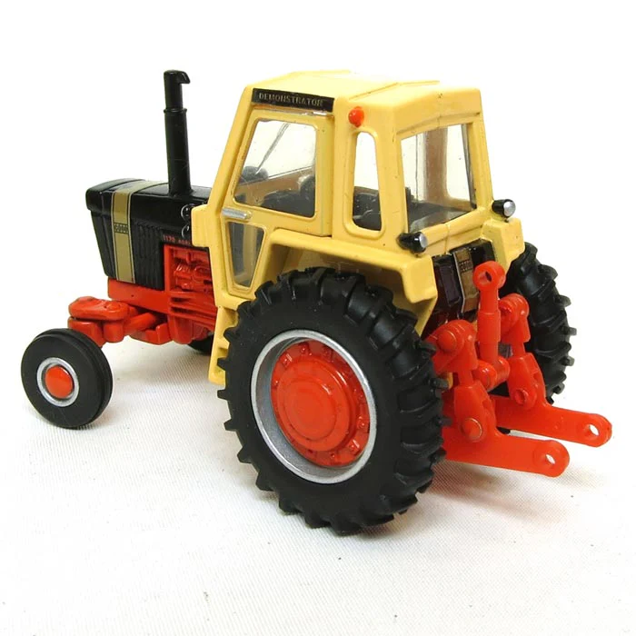 1/64 Case 1170 Demonstrator Desert Sunset, ERTL Authentics #6 - Image 4