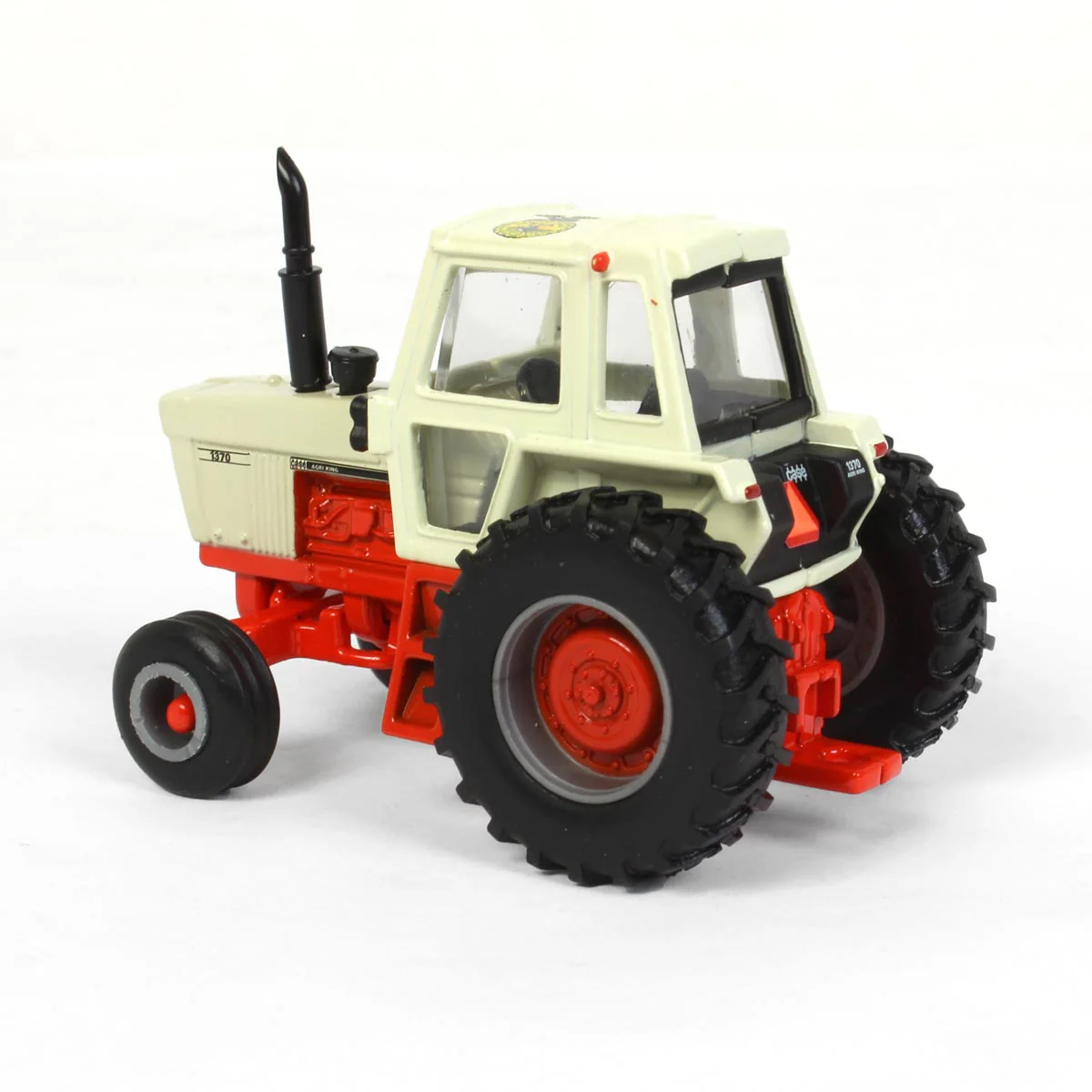 1/64 Case 1370 Tractor with Cab & FFA Logo by ERTL - Image 4