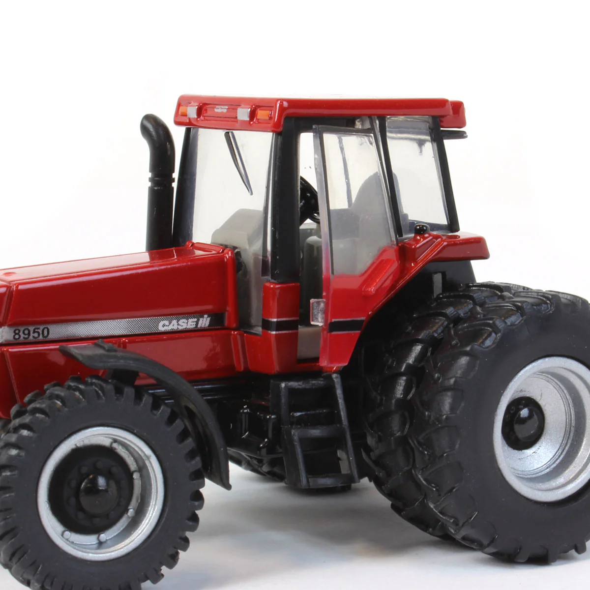 1/64 Case IH 8950 Magnum Tractor with Rear Duals, ERTL Prestige Collection - Image 5