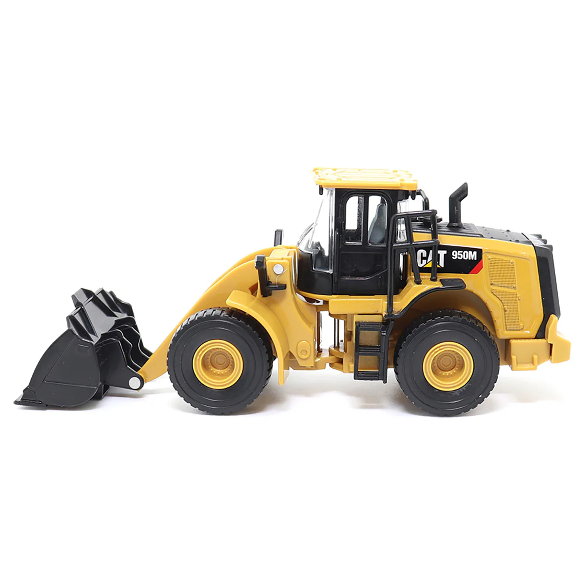 1/64 Caterpillar 950M Wheel Loader - Image 3