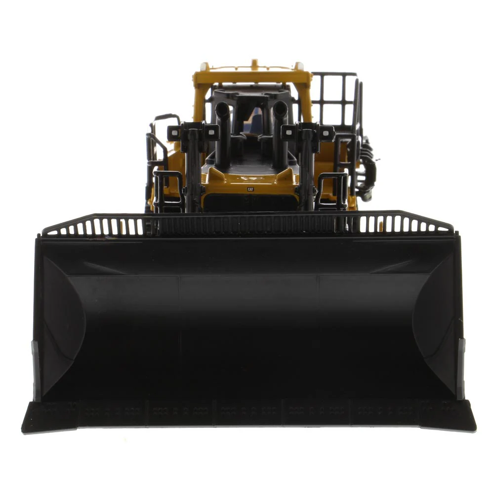 1/64 Caterpillar D11 Dozer with 2 Blades & Rear Rippers, Diecast Masters Play & Collect - Image 6