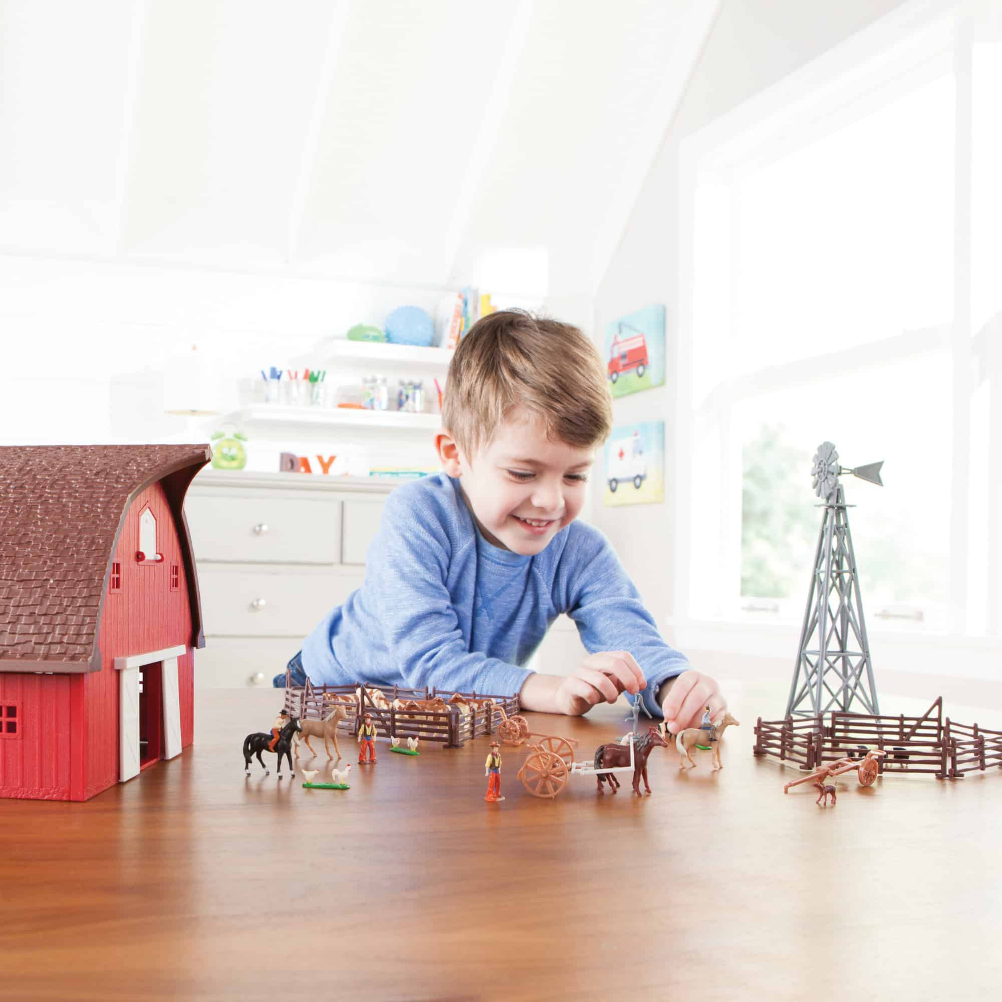 1/64 ERTL Farm Country Round Gable Barn Set, 73 Pieces - Image 3