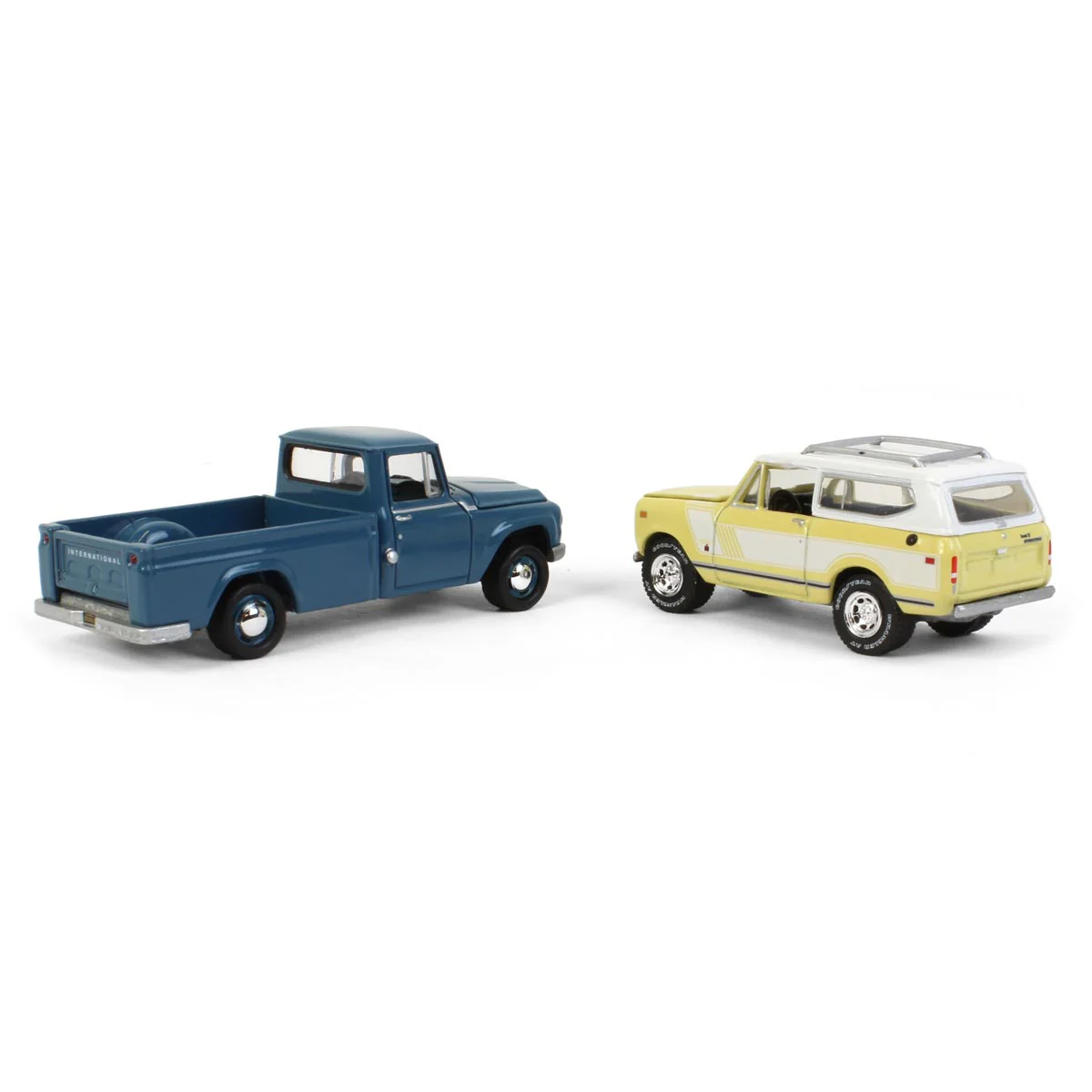1/64 1965 International 1200 Pickup Truck with 1979 International Scout SUV, Exclusive Limited Edition - Image 3