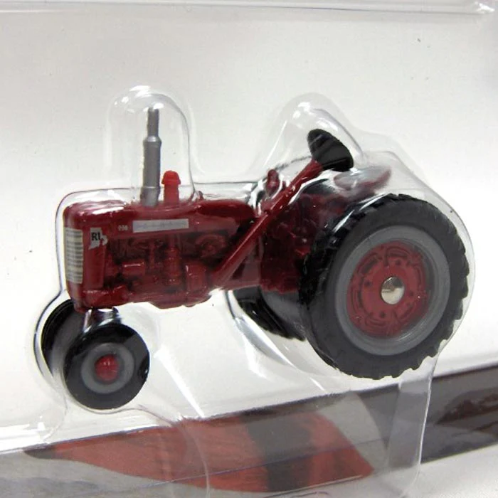 1/64 Farmall 230, State Tractor Series #24, Rhode Island - Image 2