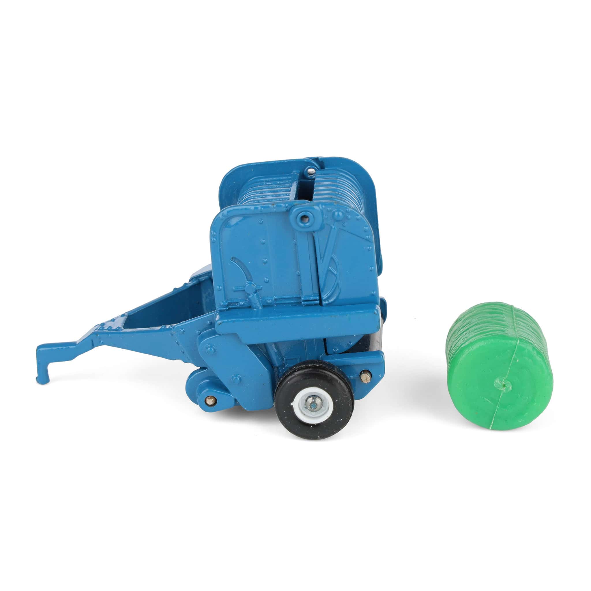 1/64 Ford Round Baler with Bale by ERTL - Image 5
