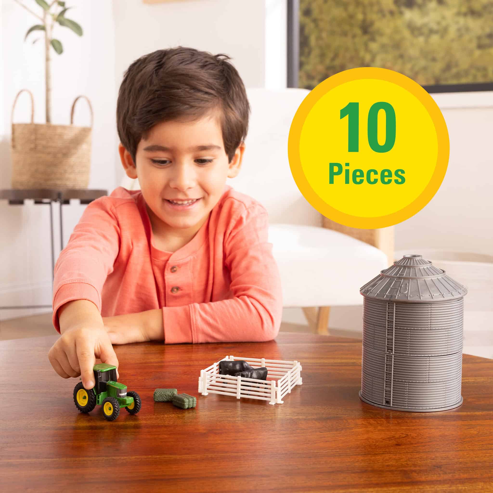1/64 John Deere Grain Bin Set by ERTL with Tractor, Cattle, Hay Bales & Fence - Image 2