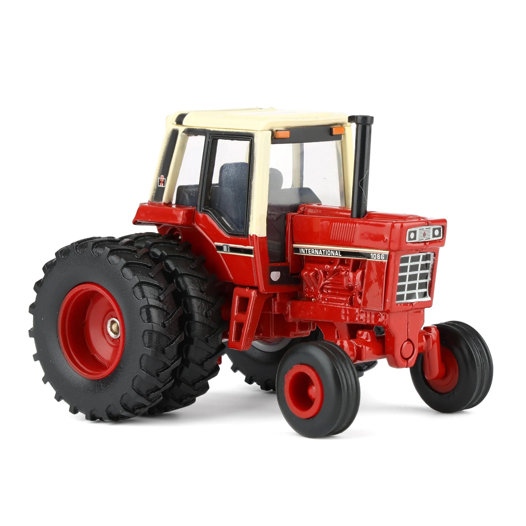 1/64 International 1086 Tractor with Duals by ERTL, 2015 National Farm Toy Museum - Image 2