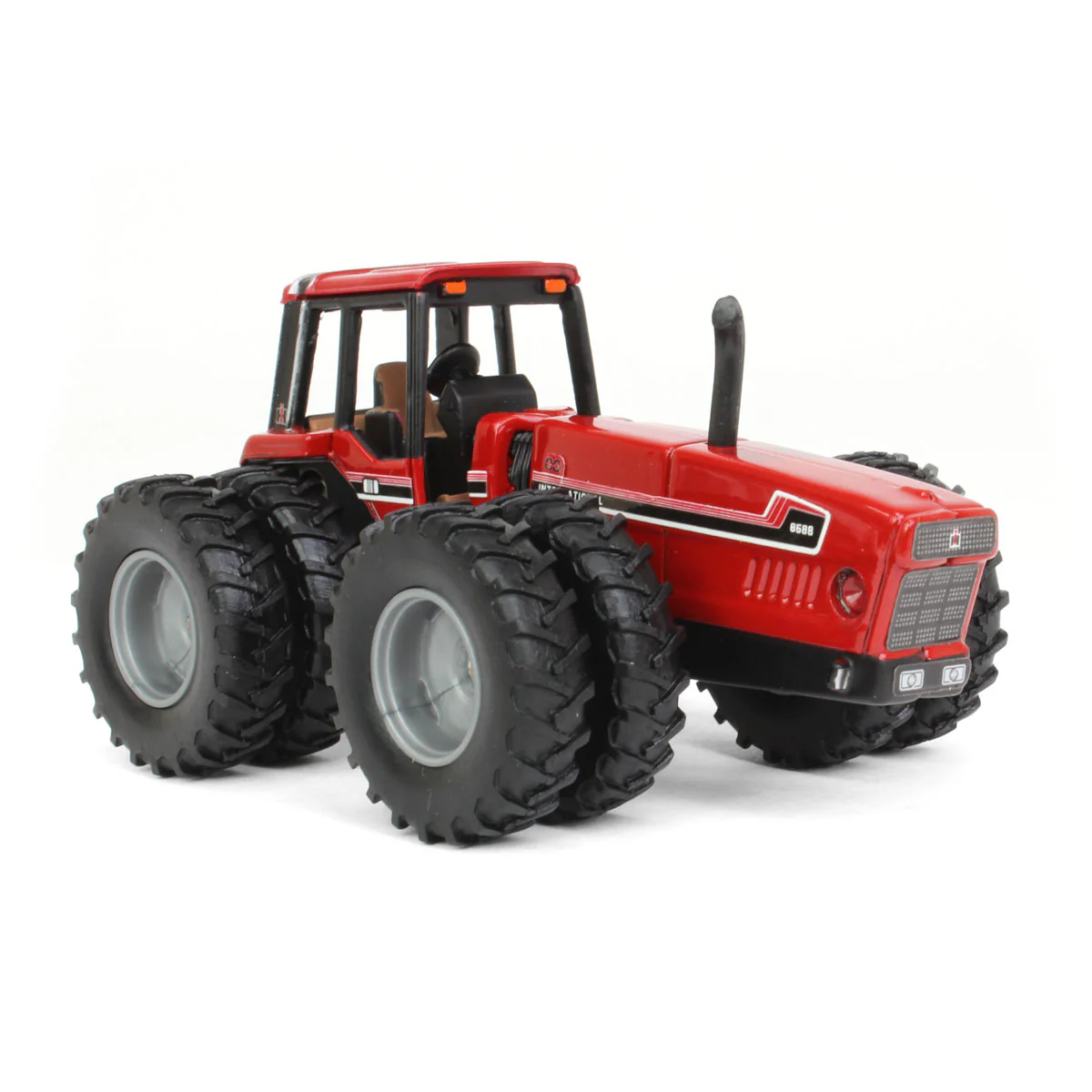 1/64 International Harvester 6588 2+2 Tractor with Front & Rear Duals by ERTL - Image 2