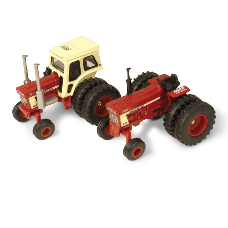 1/64 International Harvester 1468 & 1466 40th Anniversary Tractor Set by ERTL - Image 2