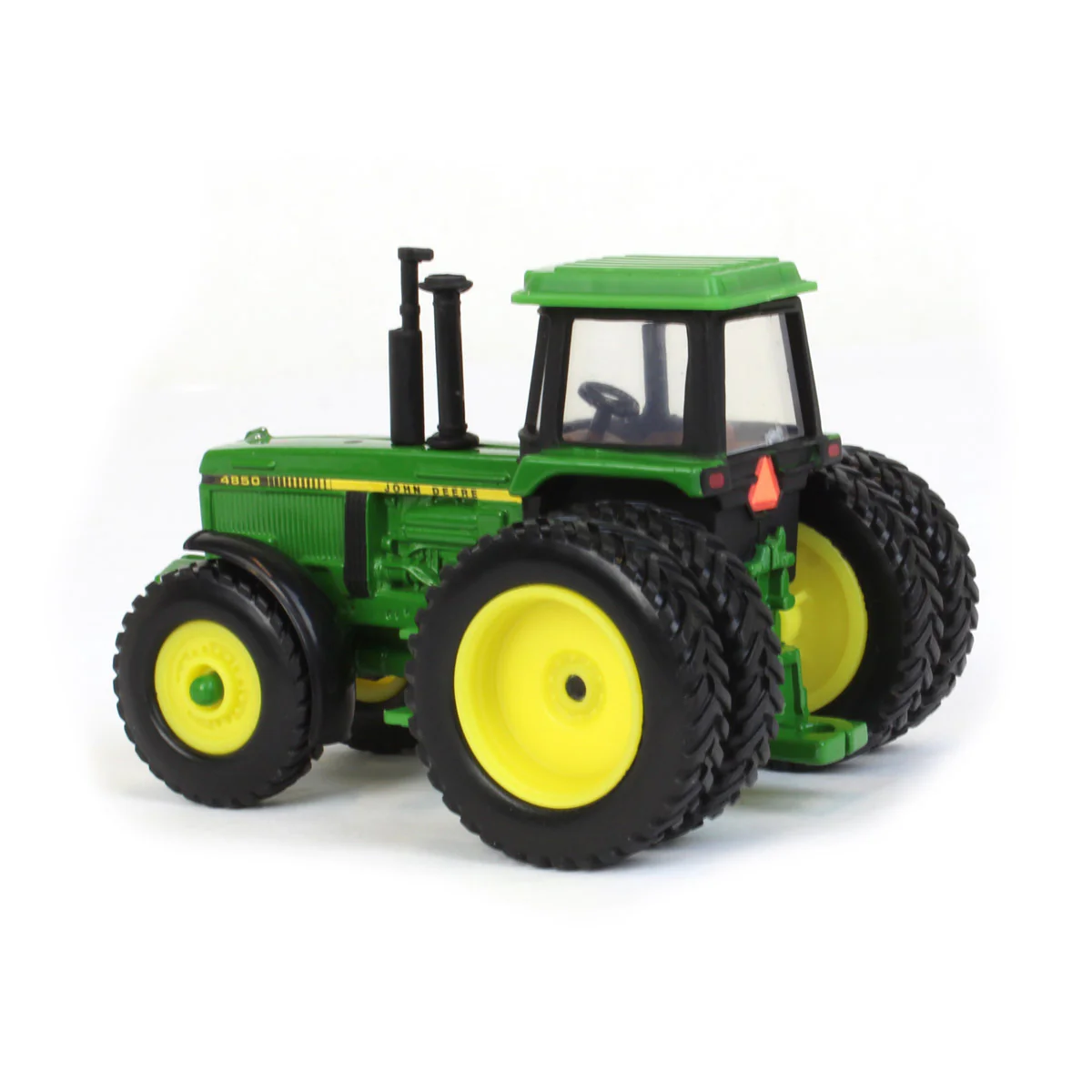 1/64 John Deere 4850 Tractor with FFA Logo by ERTL - Image 4