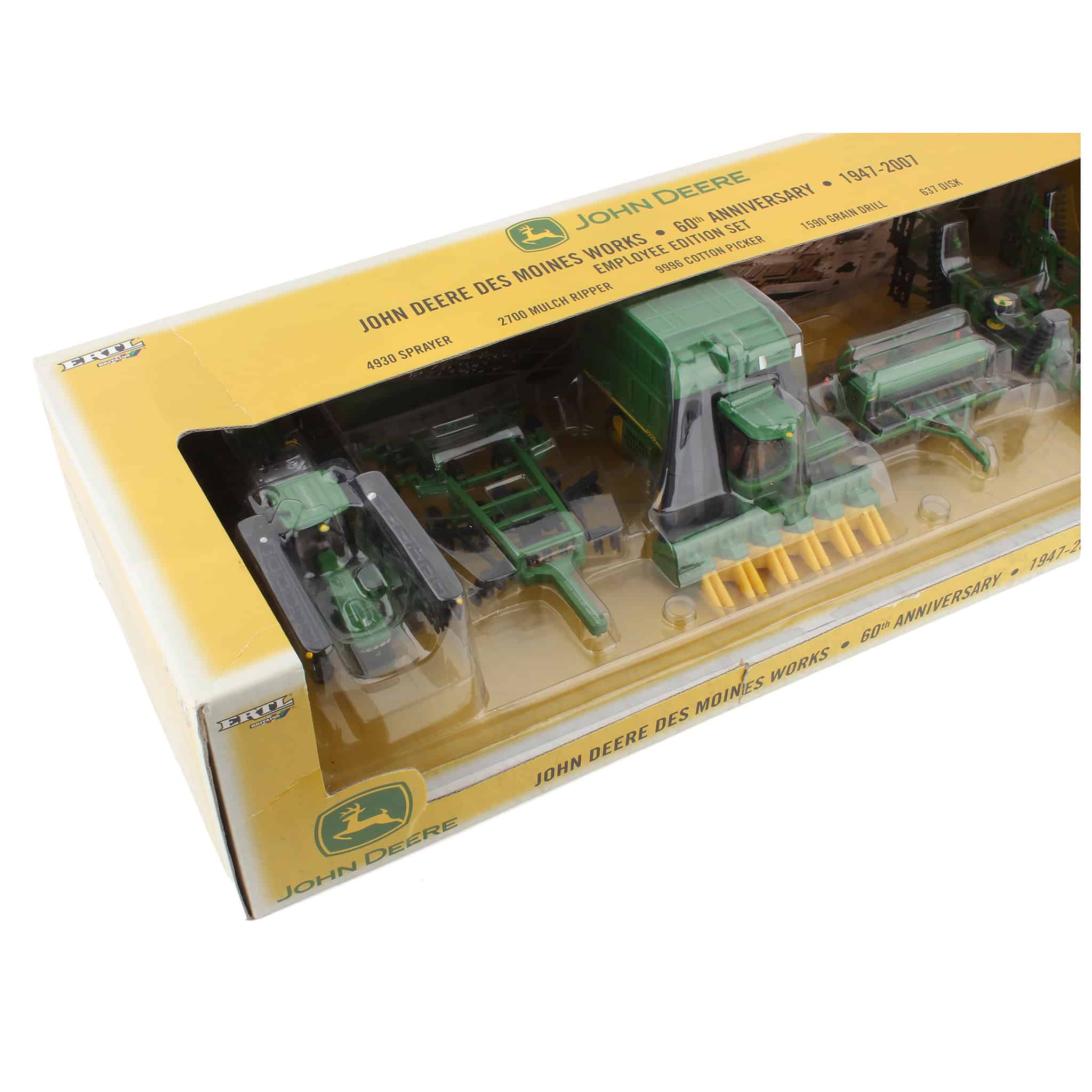 1/64 John Deere Des Moines Works 60th Anniversary 5-Piece Employee Edition Set by ERTL - Image 2