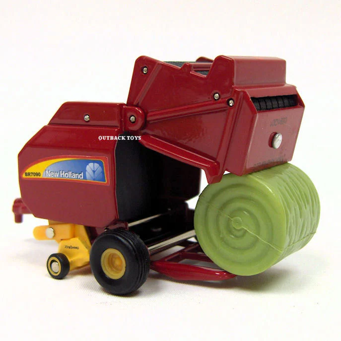 1/64 New Holland BR7090 Round Baler with Bales by ERTL - Image 4