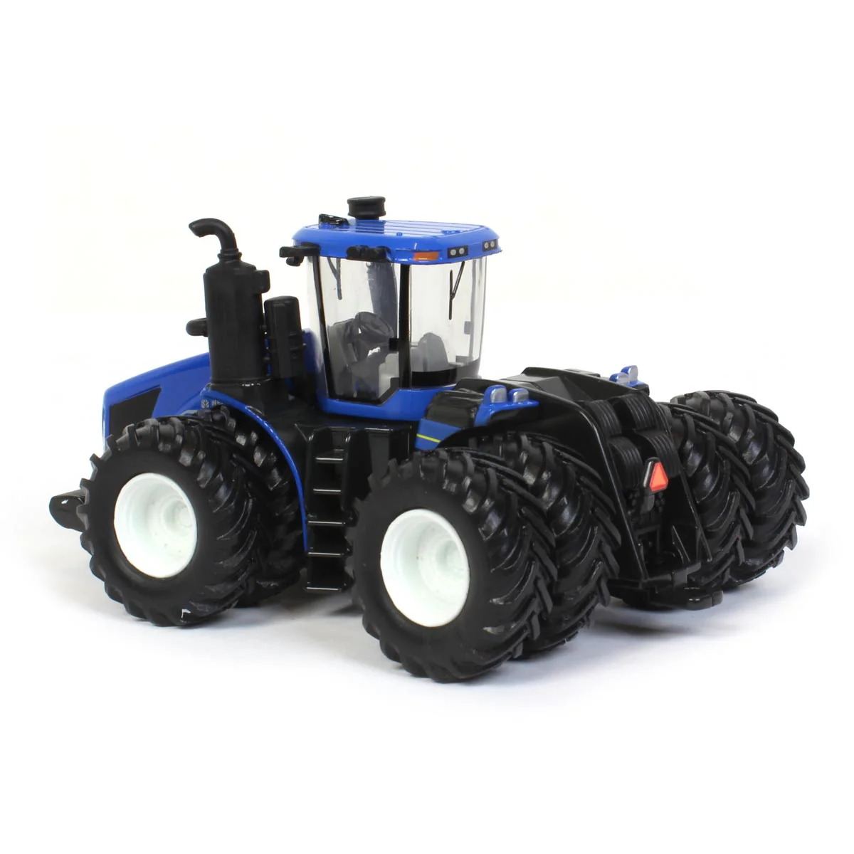 1/64 New Holland T9.645 4WD Tractor with PLM Intelligence & Duals by ERTL - Image 4