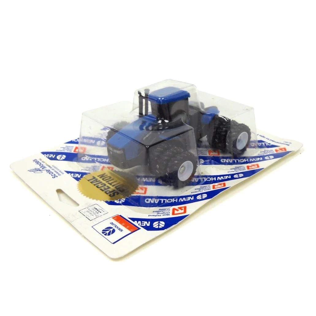 1/64 New Holland TJ375 Tractor with Triples, 2001 Farm Progress Show by Scale Models