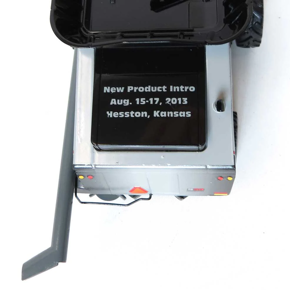 1/64 New Product Intro Edition High Detail Gleaner Super 88 Combine by SpecCast - Image 6