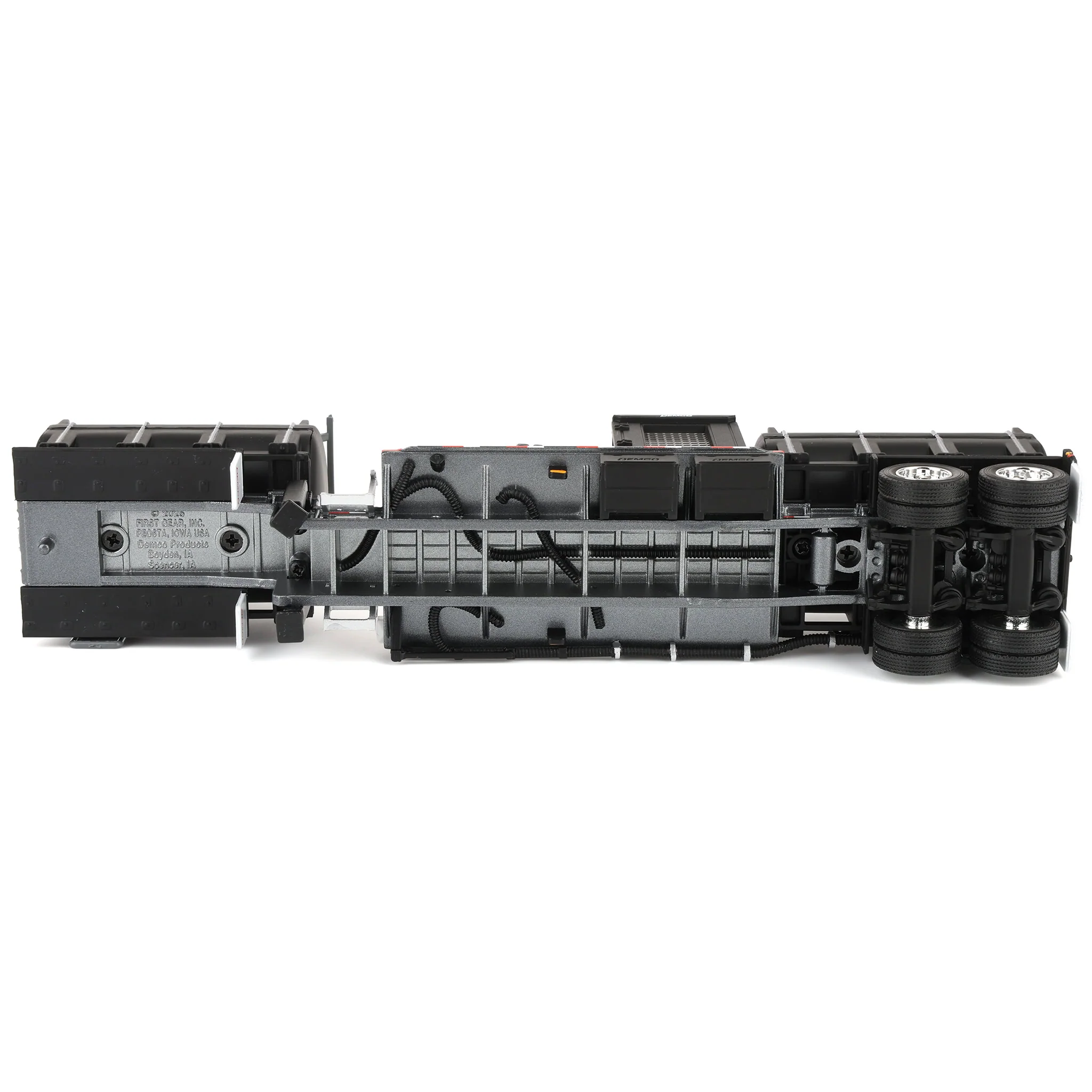 1/64 Peterbilt 379 Semi Truck with Day Cab & DEMCO Liquid Tender Trailer, Gunmetal & Black, DCP by First Gear - Image 6