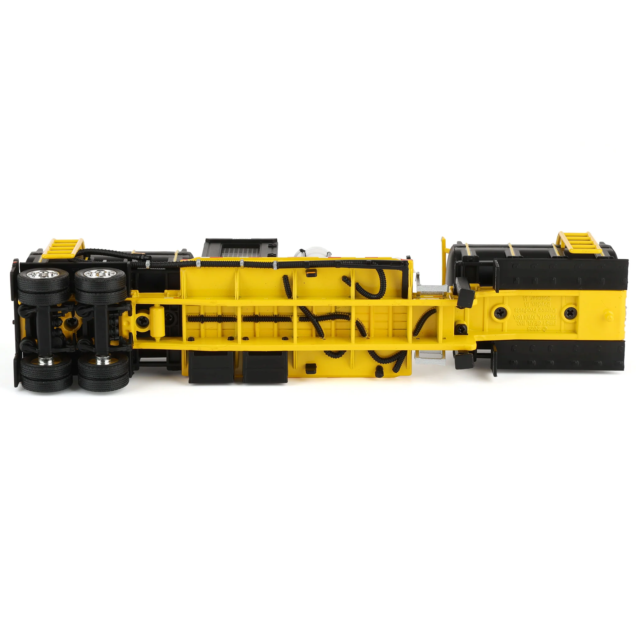 1/64 Peterbilt 379 Semi Truck with Sleeper Cab & DEMCO Liquid Tender Trailer, Yellow & Green, DCP by First Gear - Image 6