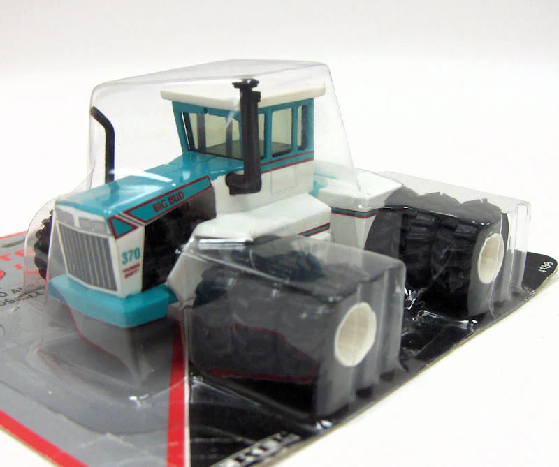 1/64 Big Bud 370 Bafus Blue Tractor with Triples, Special Edition by ERTL - Image 2
