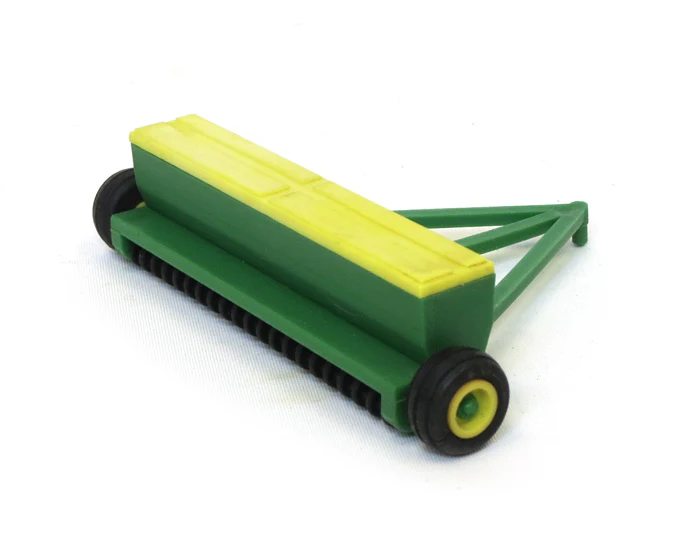 1/64 ST261 Standi Toys Green Plastic Grain Drill - Image 2