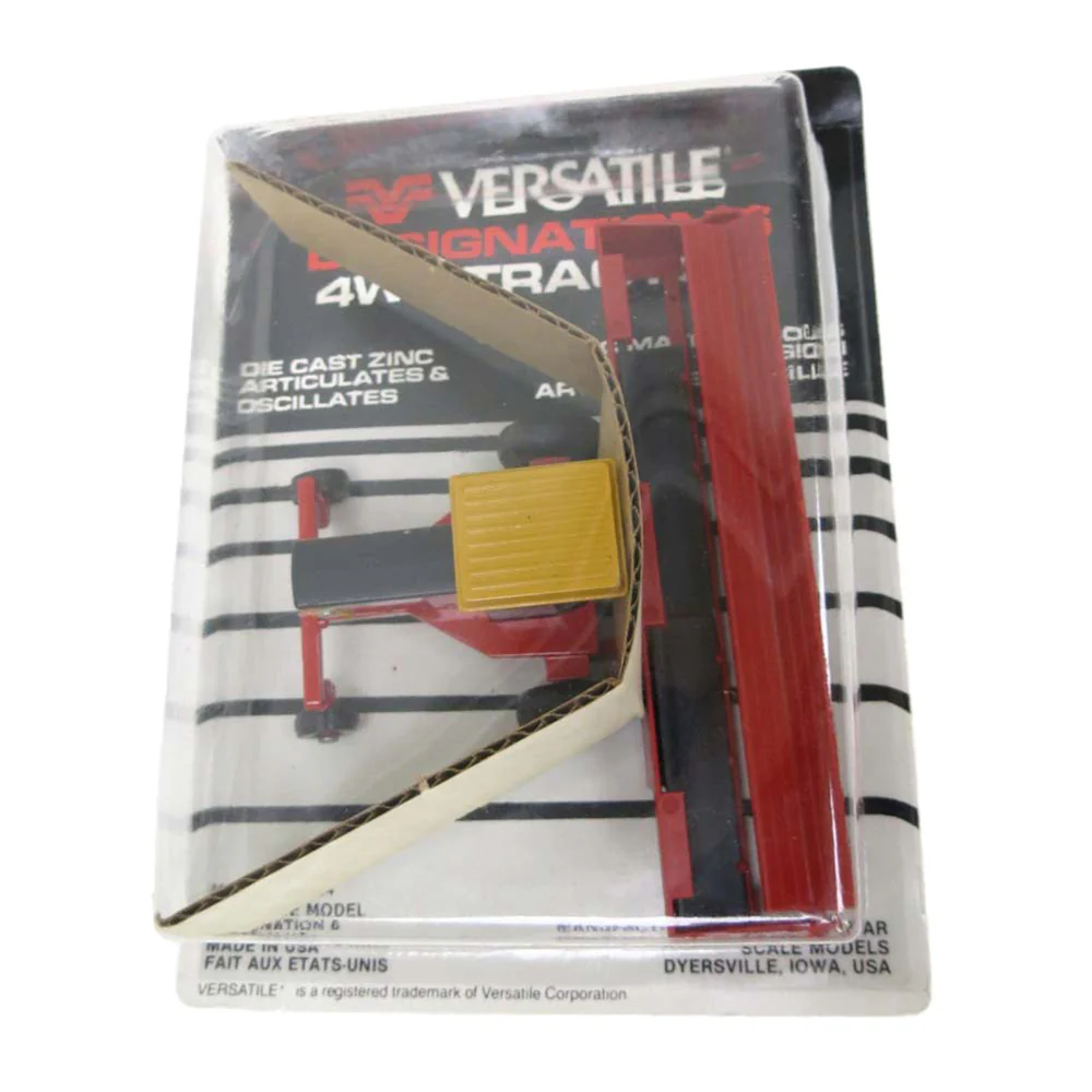 1/64 Versatile 4700 Windrower by Scale Models
