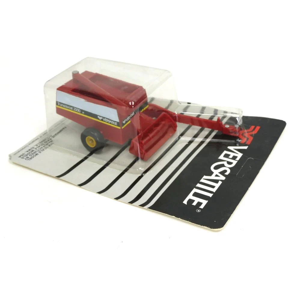 1/64 Versatile Pull Trans/Axial 2000 Combine, Made in the USA by Scale Models