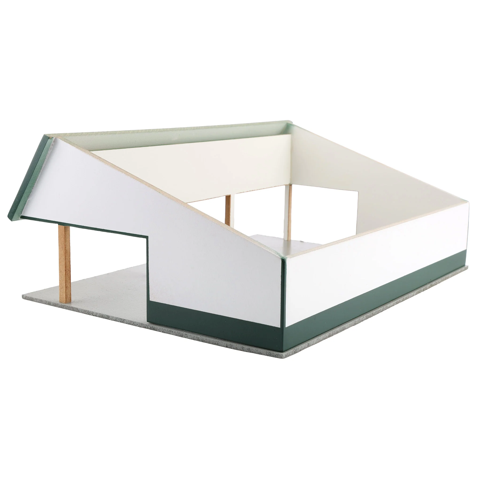 1/64 White & Green 64ft x 48ft Wooden Cattle Shed with Removeable Roof - Image 5