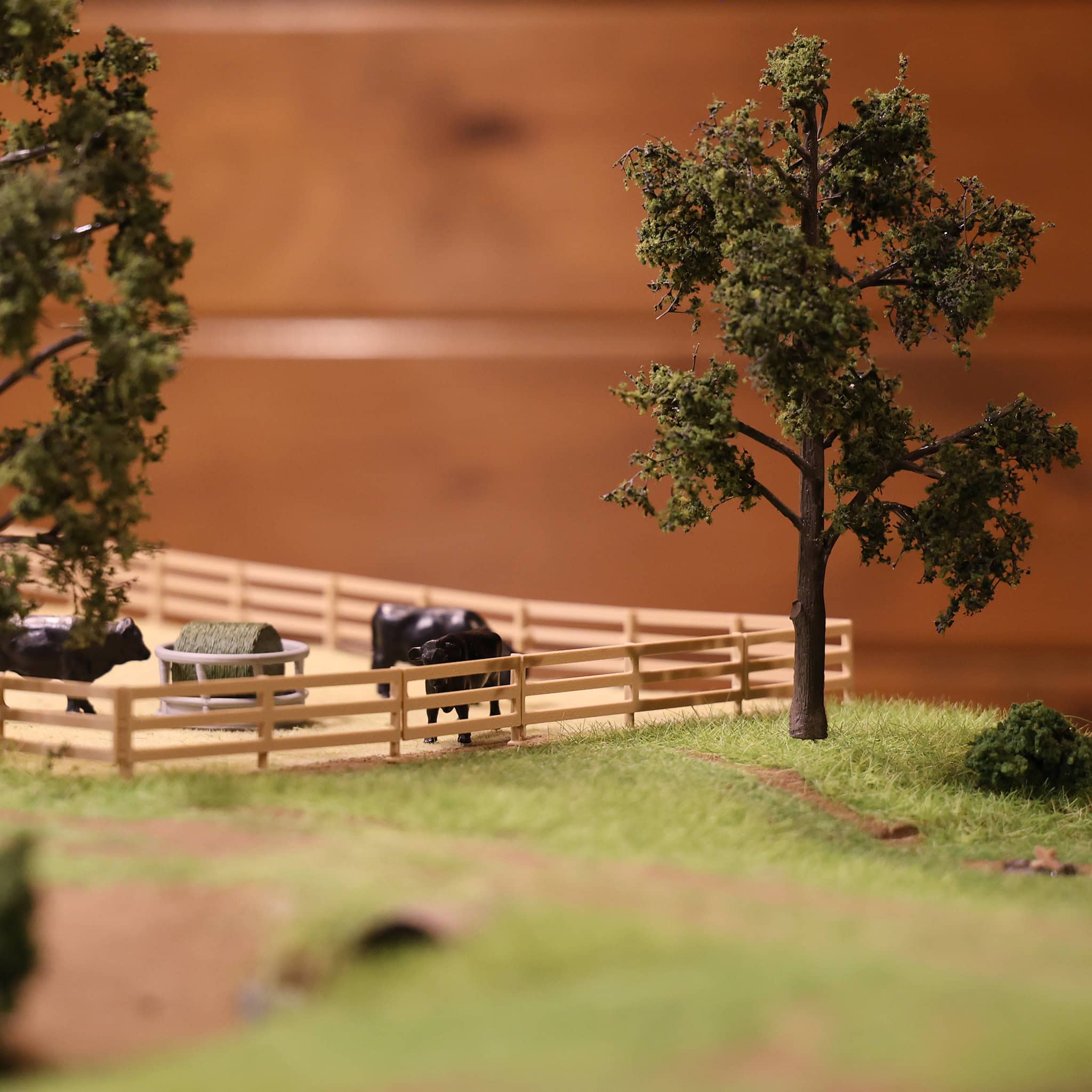 1/64 Wood-Look Fencing 6-Pack with Gate by REVD Toys, 3D Printed - Image 7