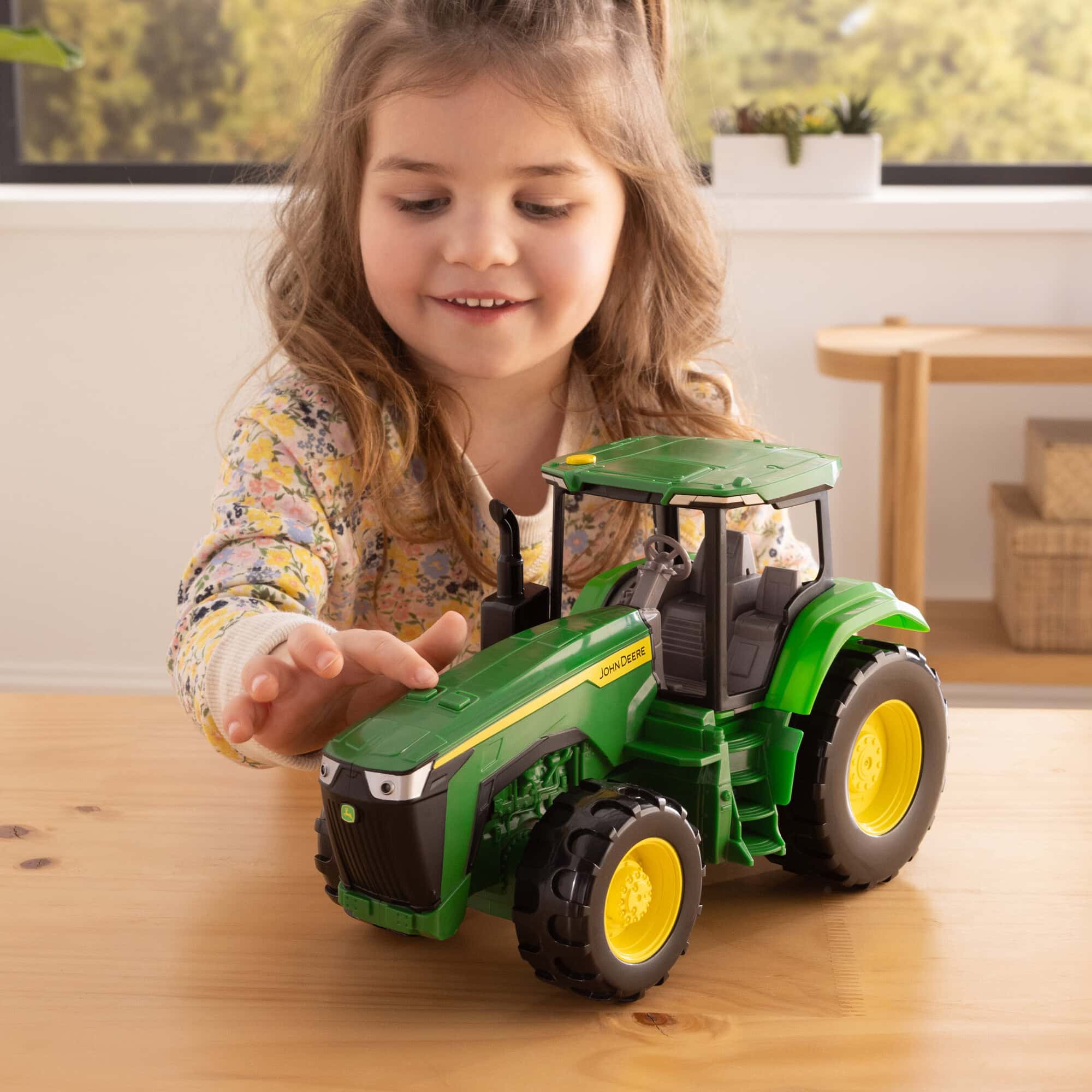 12in John Deere Toy Tractor with Lights & Sounds by ERTL - Image 8