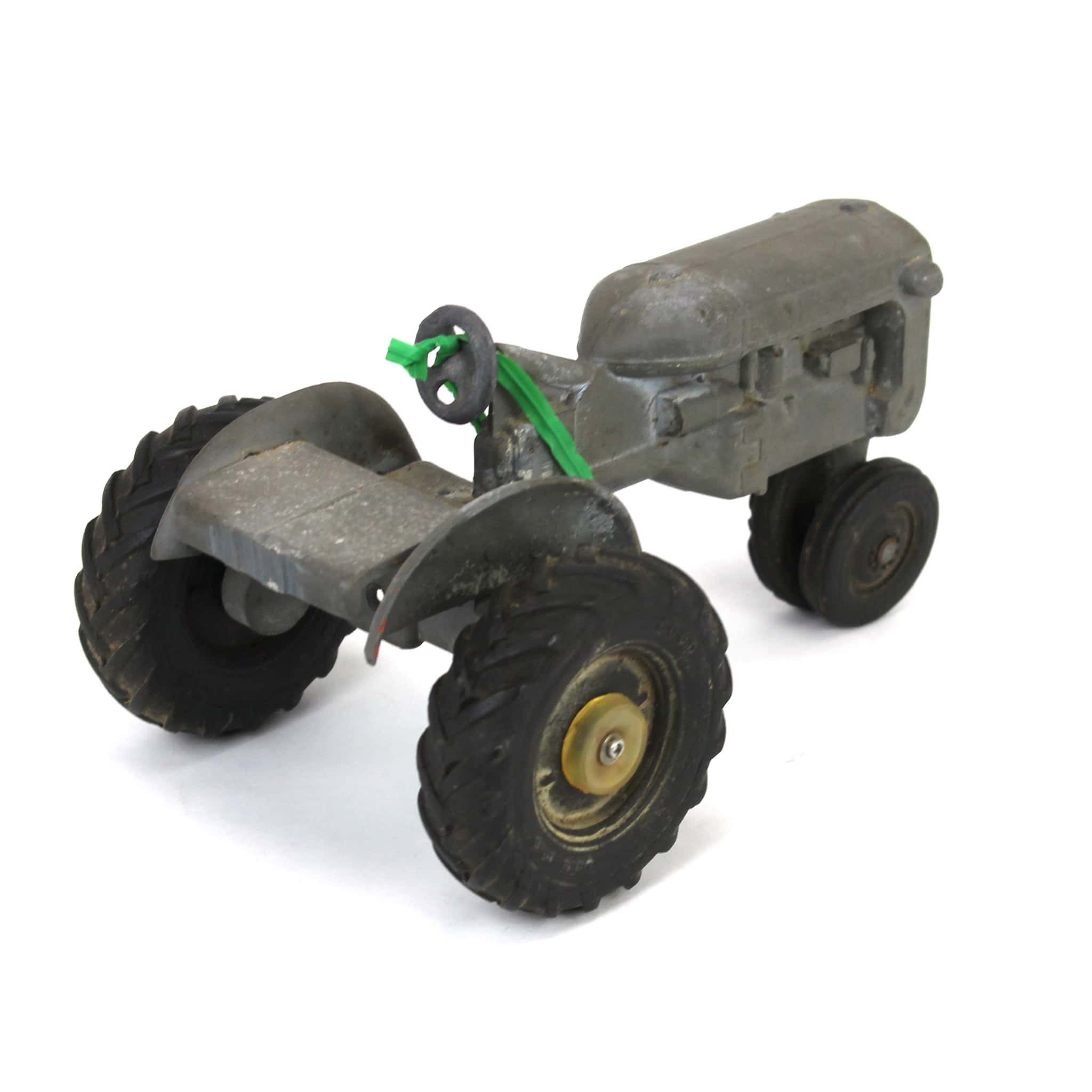 (B&D) 1/12 American Precision Products Allis Chalmers "C" Tractor - Damaged Item - Image 2