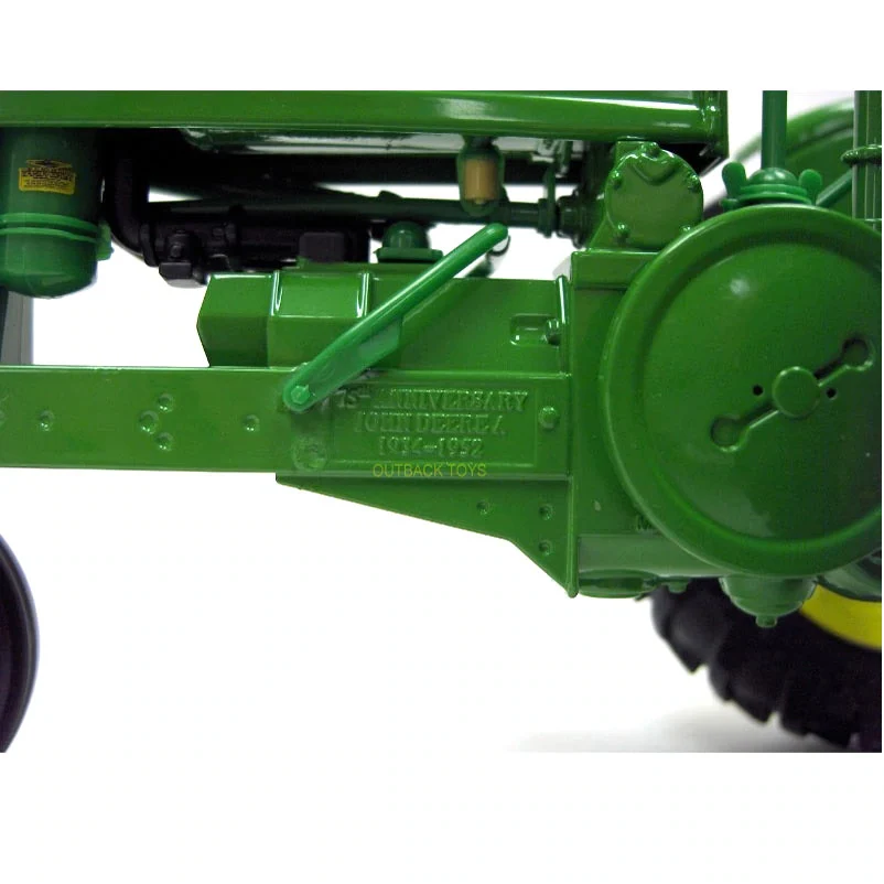 (B&D) 1/16 1934 John Deere A Styled Tractor, 75th Anniversary Collector Edition - Missing DVD, Damaged Box - Image 5
