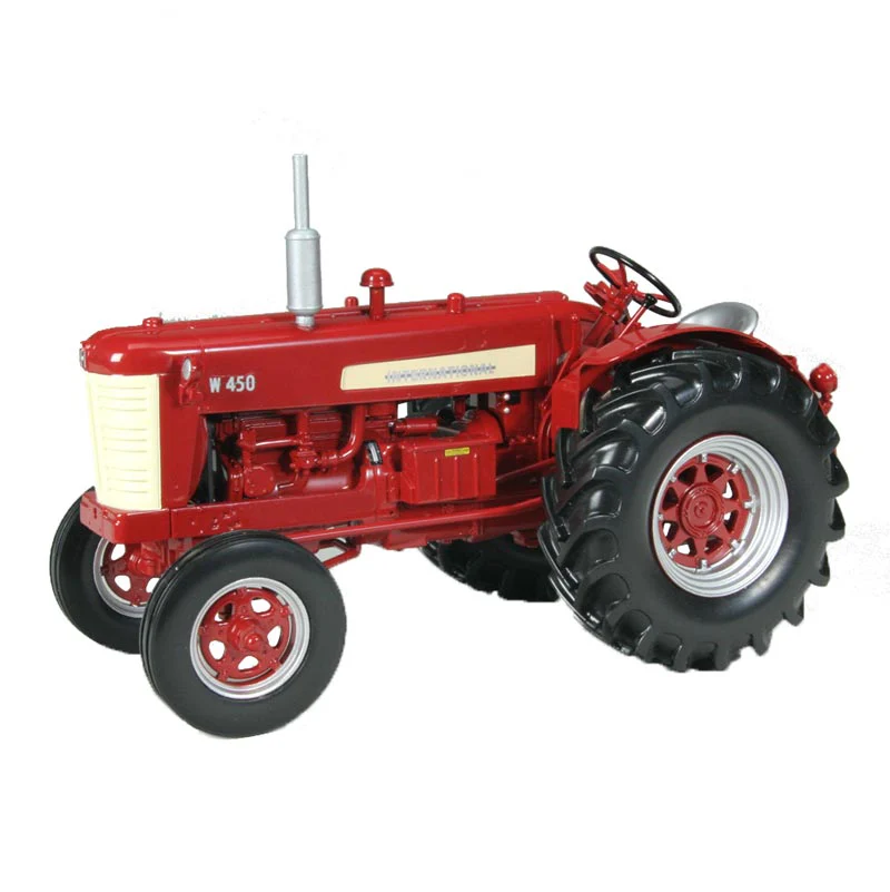 (B&D) 1/16 International Harvester W450 Gas Tractor with Wide Front - Damaged Item