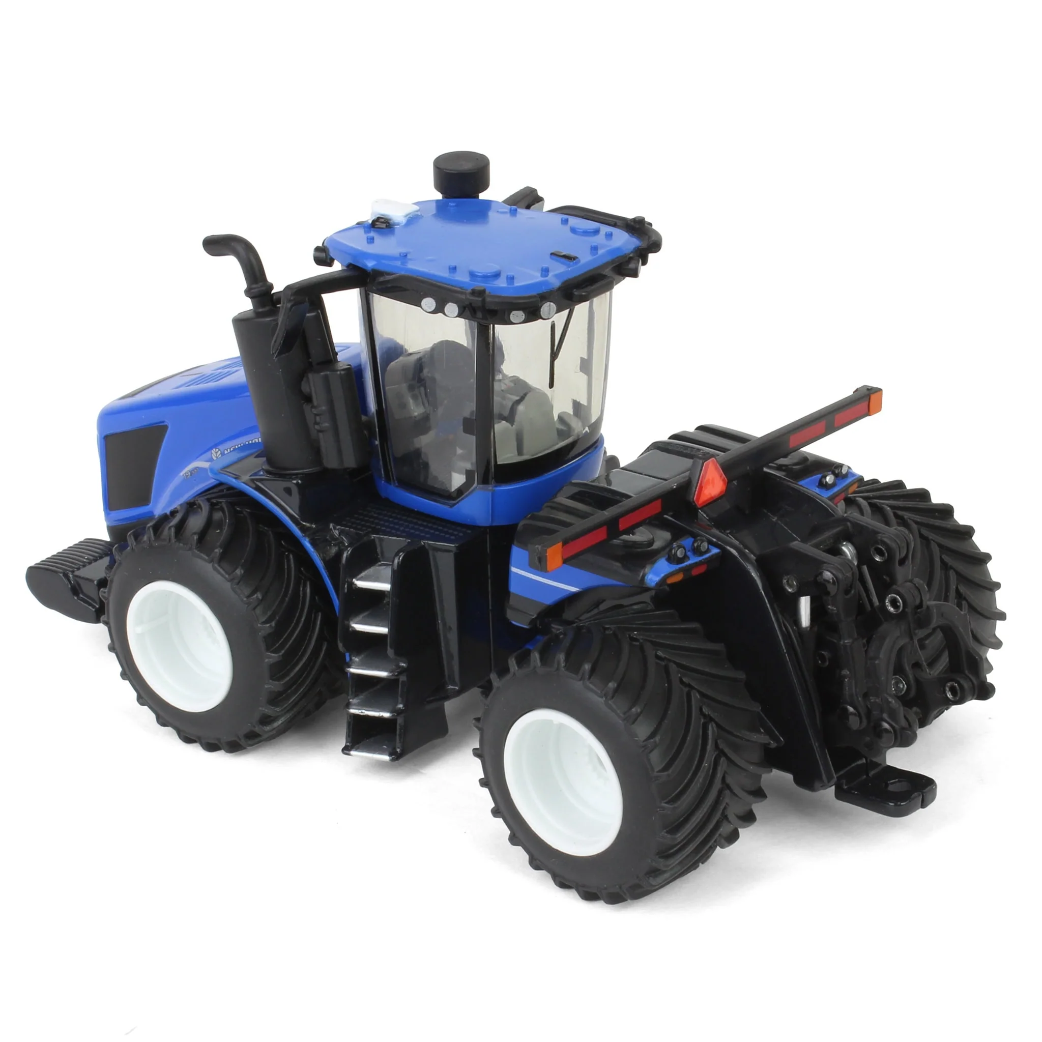(B&D) 1/64 New Holland T9.700 Tractor with PLM Intelligence & Large LSW Tires, ERTL Prestige Collection - Damaged Box - Image 4