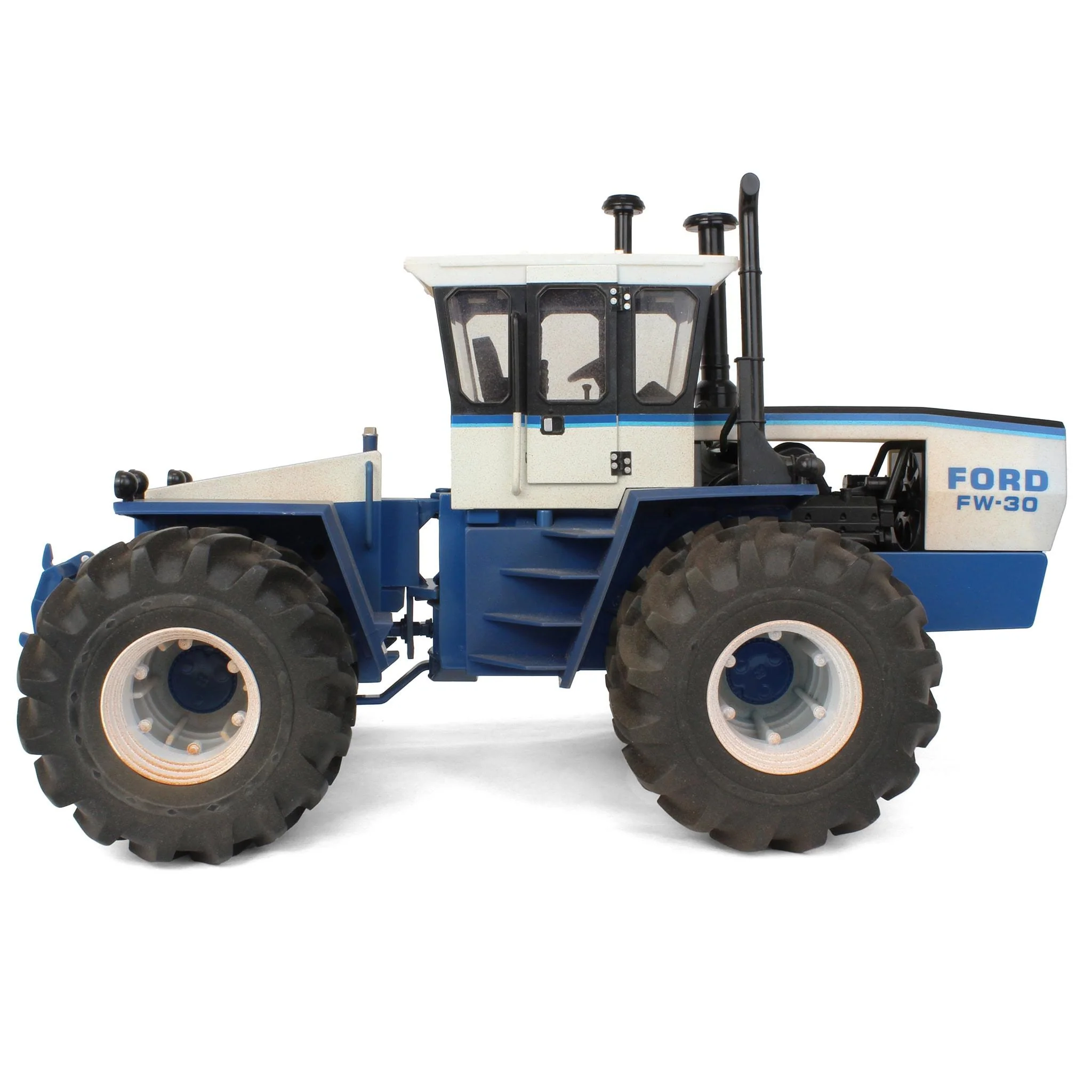 (B&D) Field Work Dust Chase Unit ~ 1/16 Ford FW-30 4WD Tractor with Duals, Toy Tractor Times 41st Anniv, ERTL Prestige - Damaged Box - Image 6