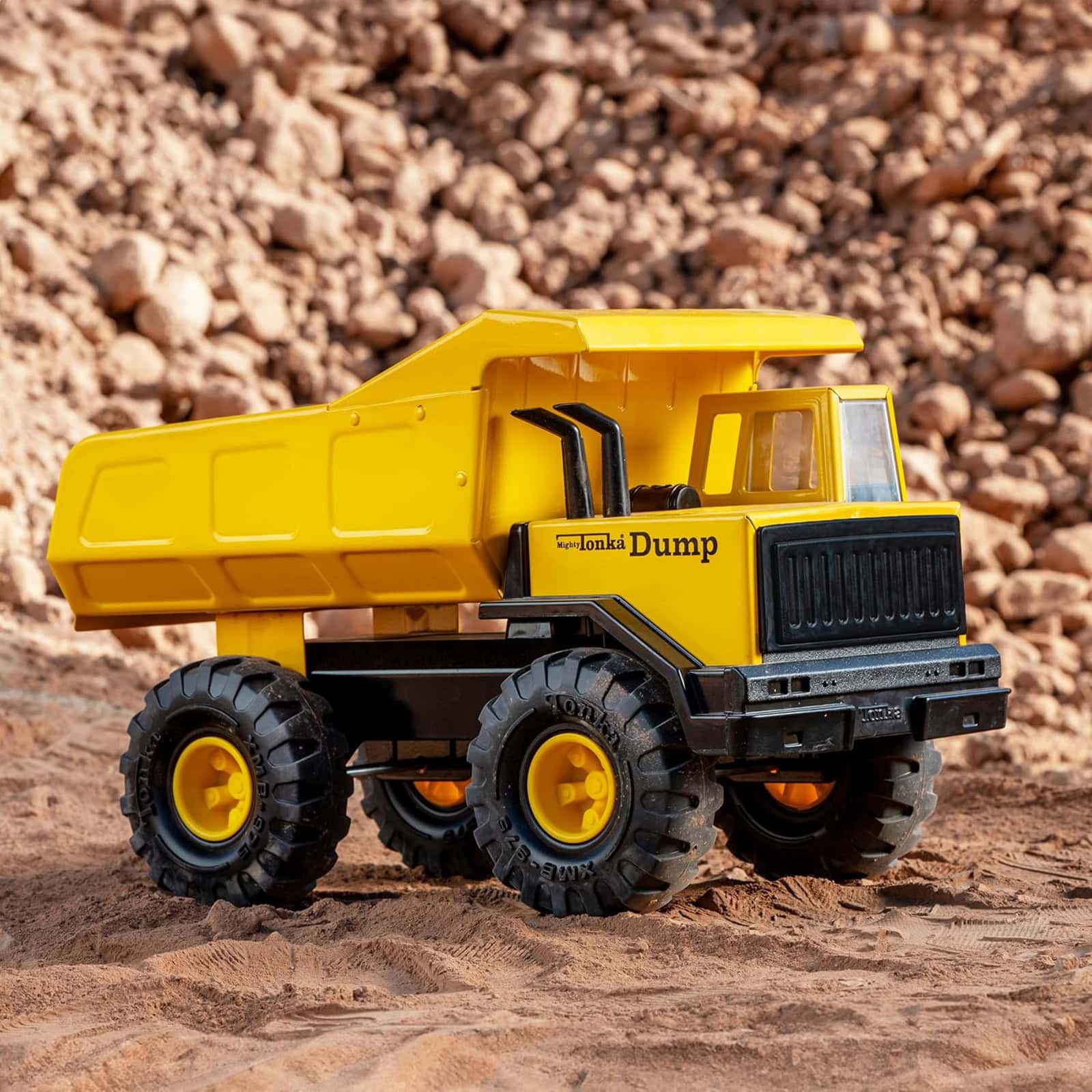 (B&D) Tonka Mighty Dump Truck, Retro Collector's Edition - Damaged Item - Image 7