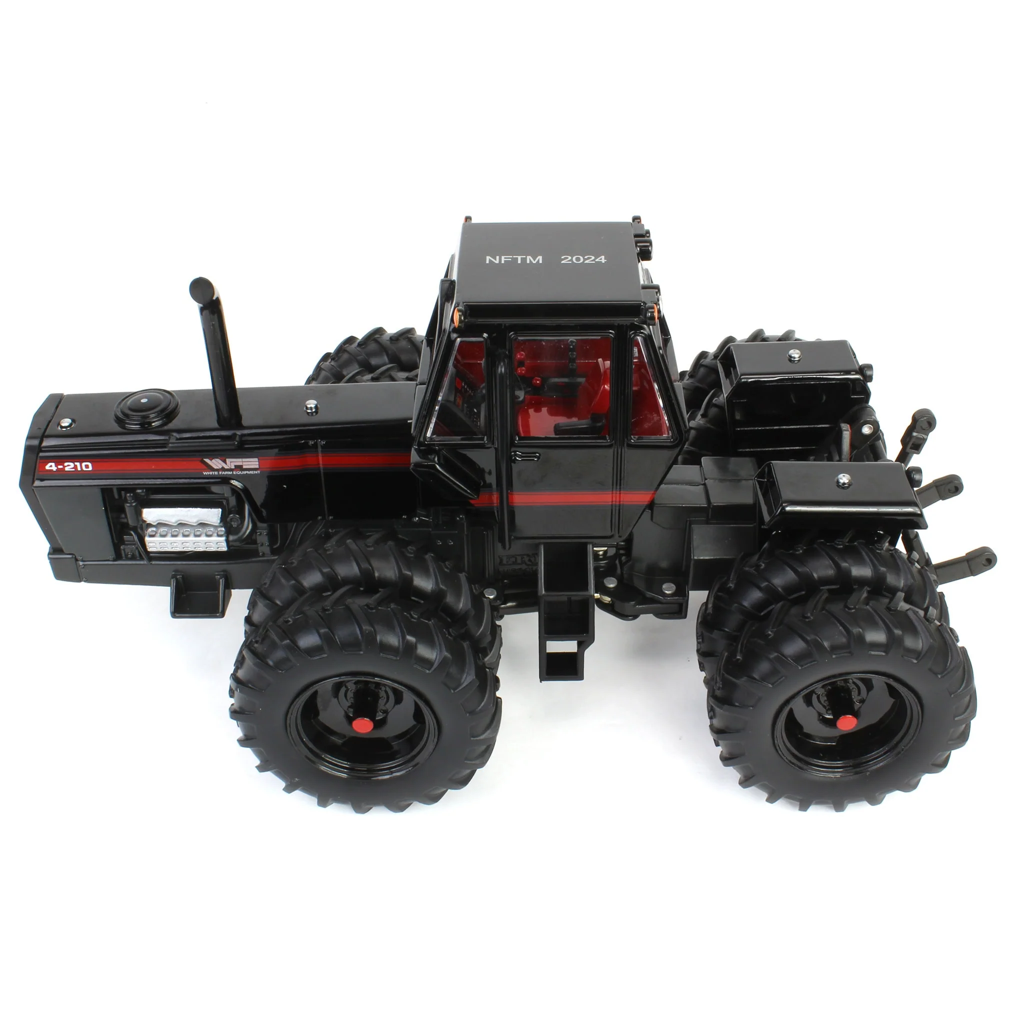 Black Chase Unit ~ 1/32 White 4-210 4WD Tractor with Duals by ERTL, 2024 National Farm Toy Museum Select Series - Image 5