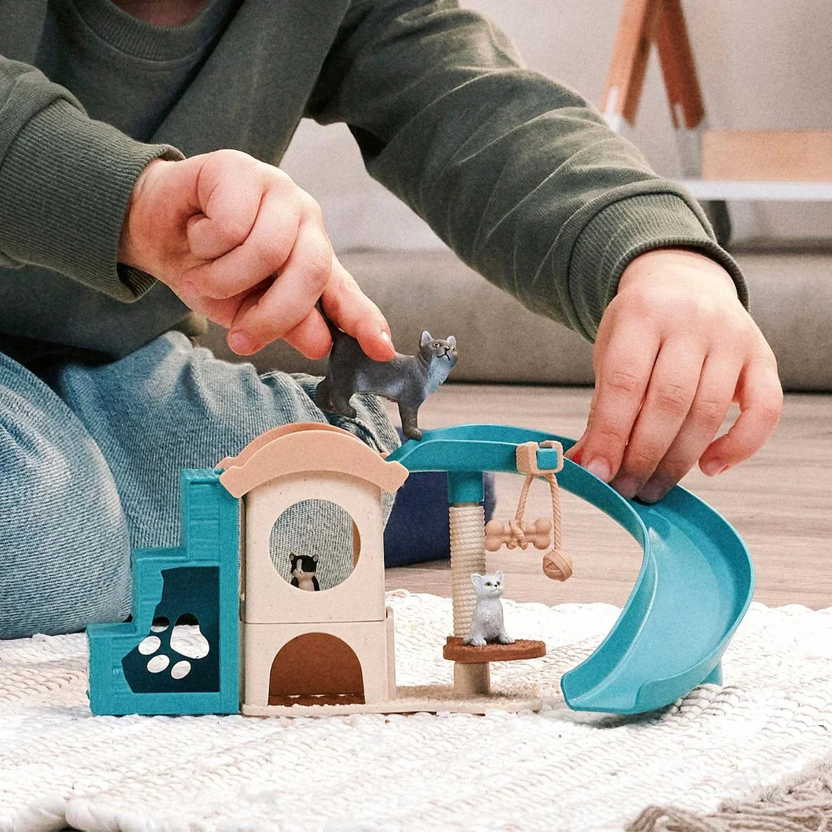 Cat Playtime Playset by Schleich - Image 5